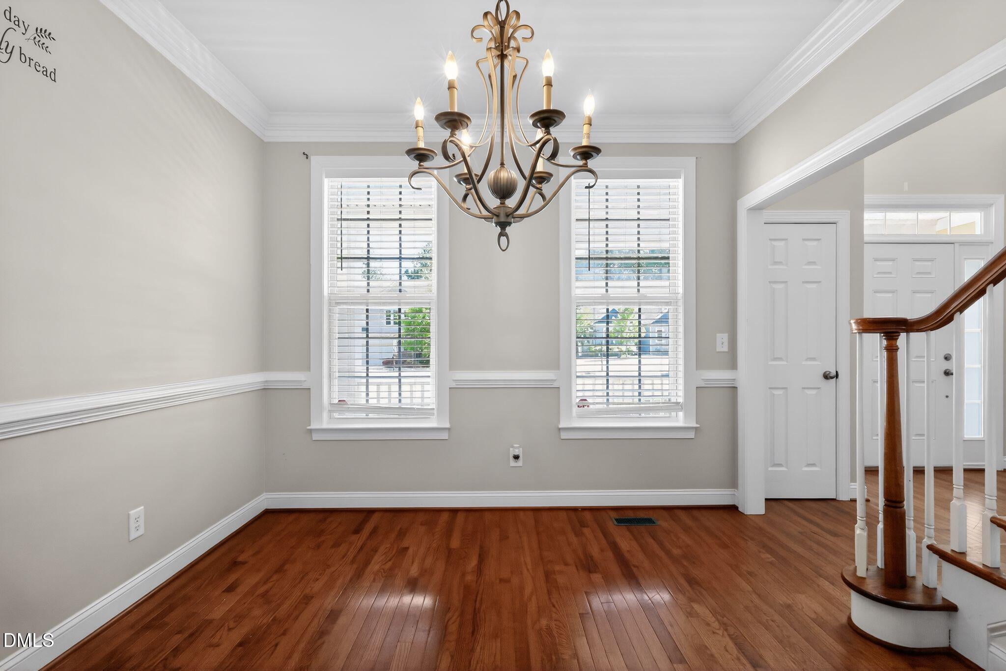 370 Long View Drive