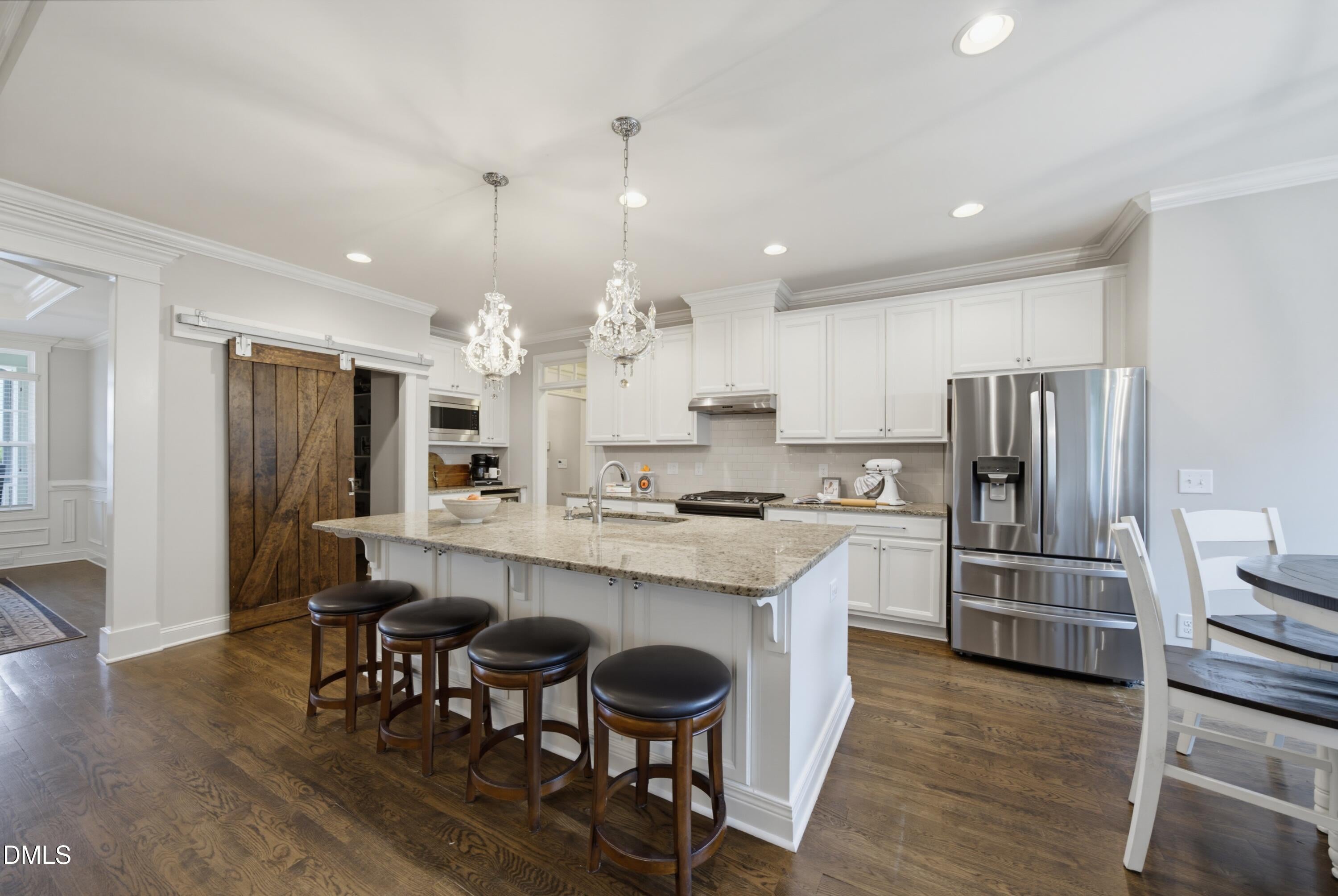 1101 Woodland Grove Way