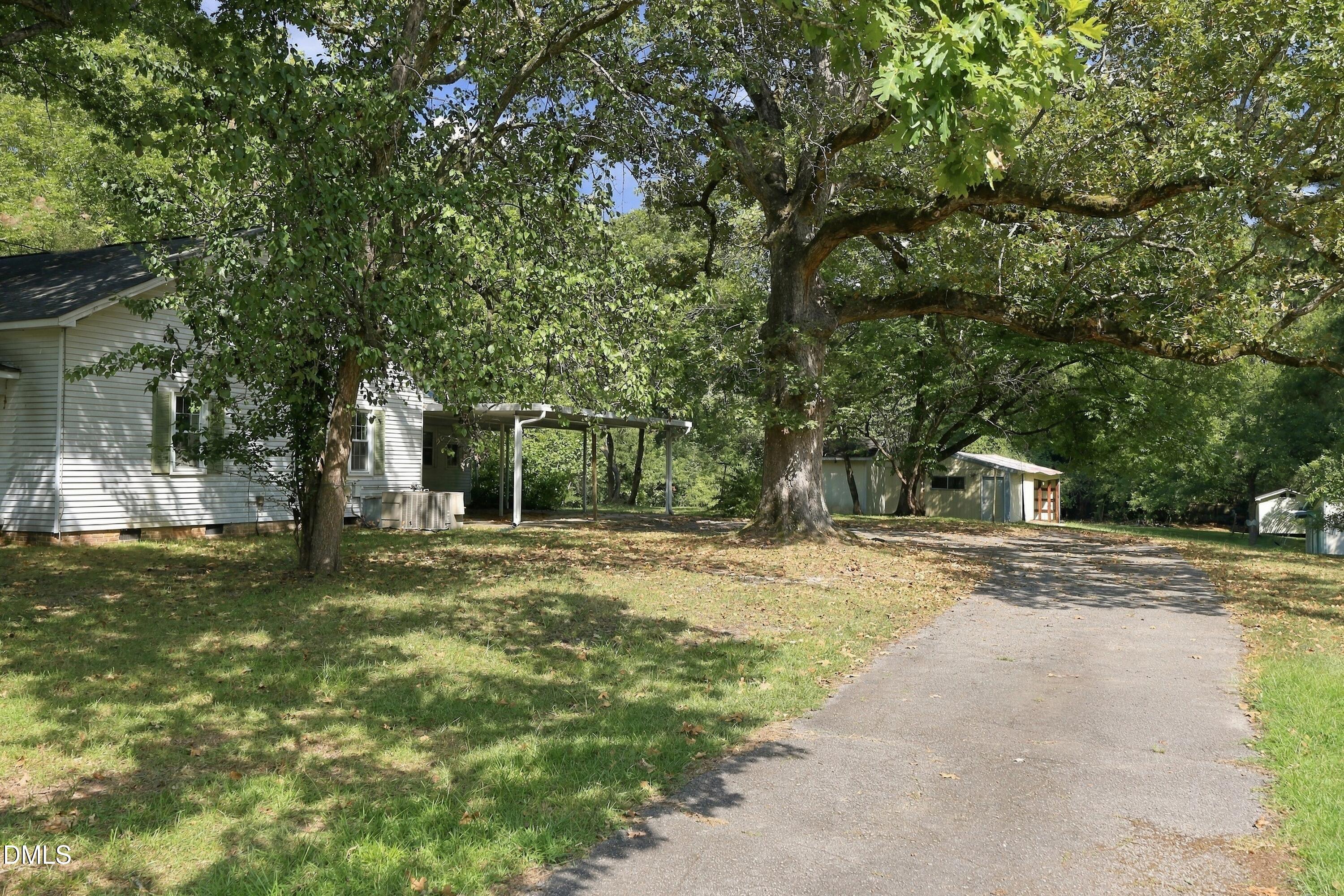 5033 Theys Road