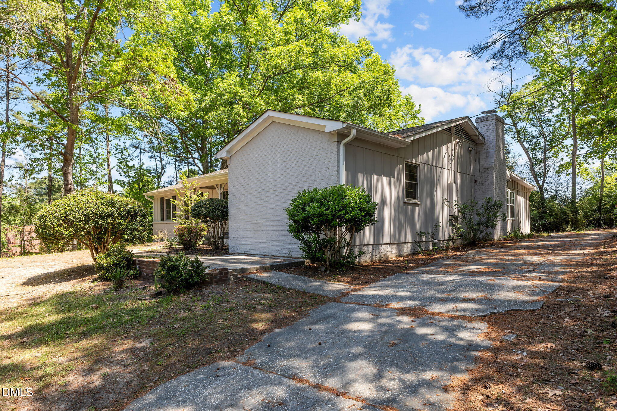 1106 Mohawk Avenue