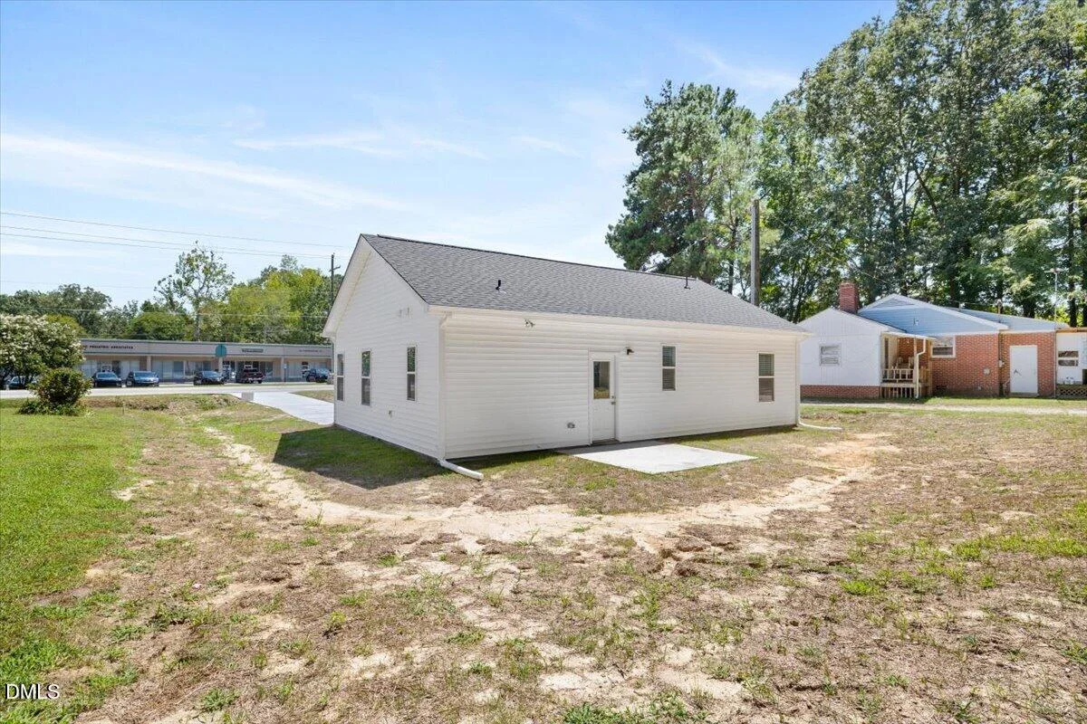 213 Bickett North Boulevard