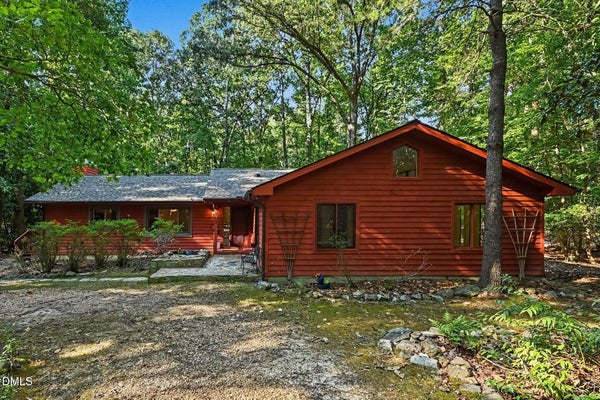 102 WEBB DR, CARRBORO, NC 27510 - Image 85554f82f87efcf419b02fbf231f27c9/1431404542