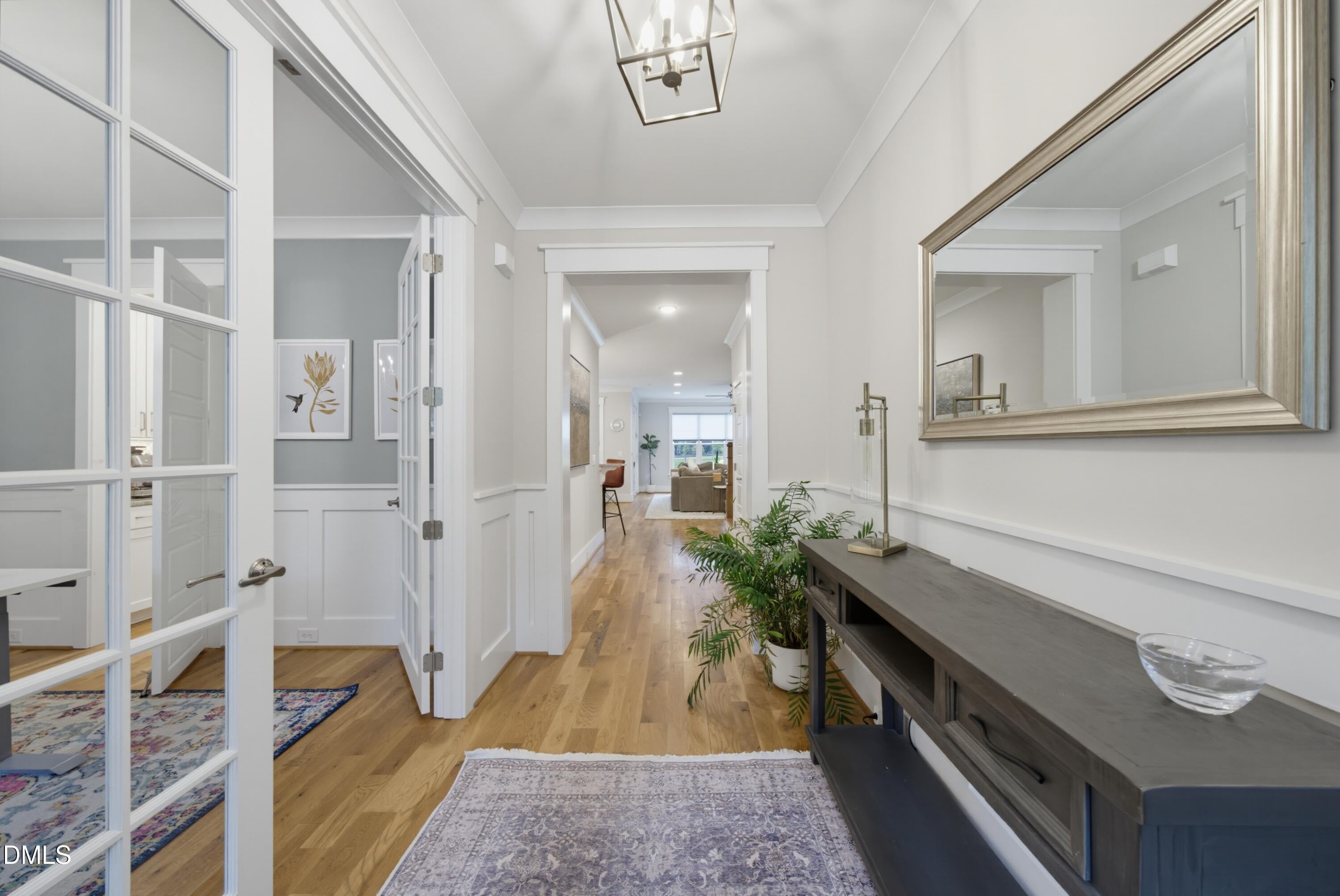 122 W Circle Drive