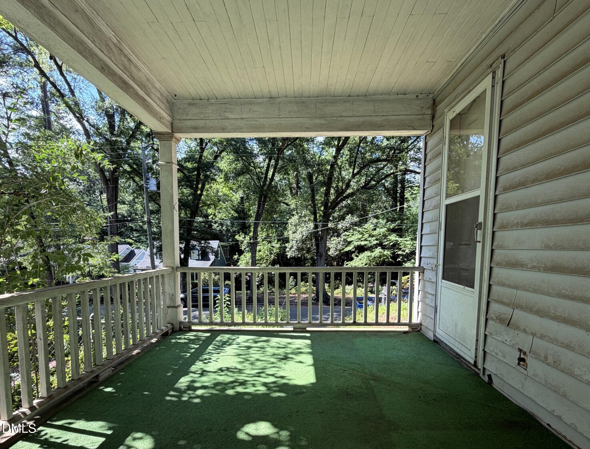 2601 Van Dyke Avenue