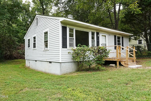 176 Torain Street, photo 5 of 11
