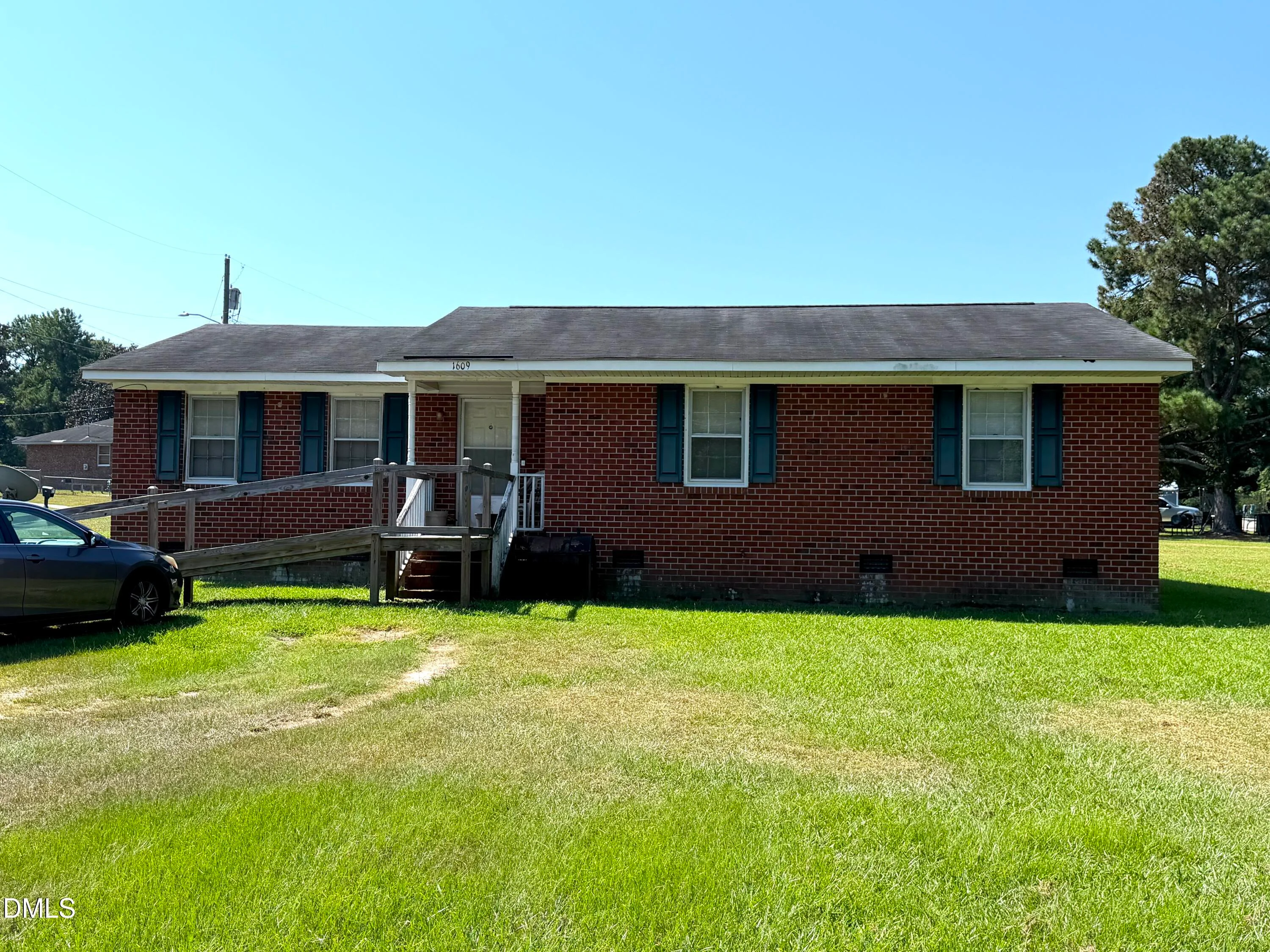 1609 Vernon Road