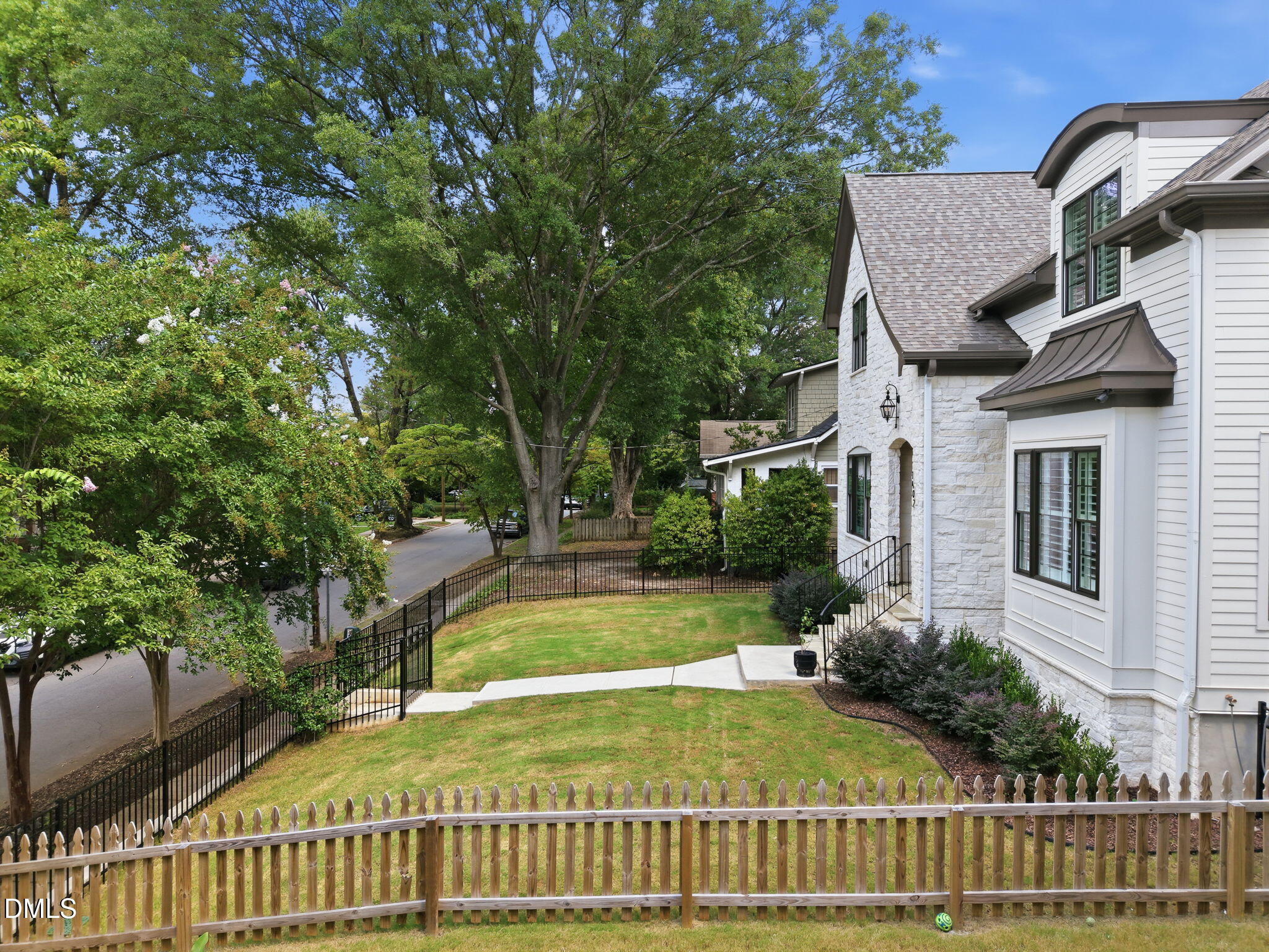 1402 Mordecai Drive
