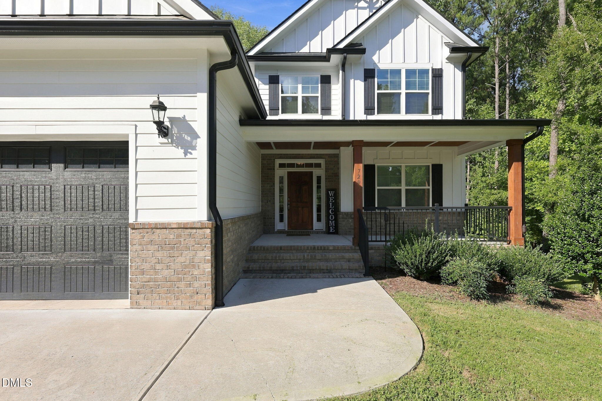 720 Creekside Drive