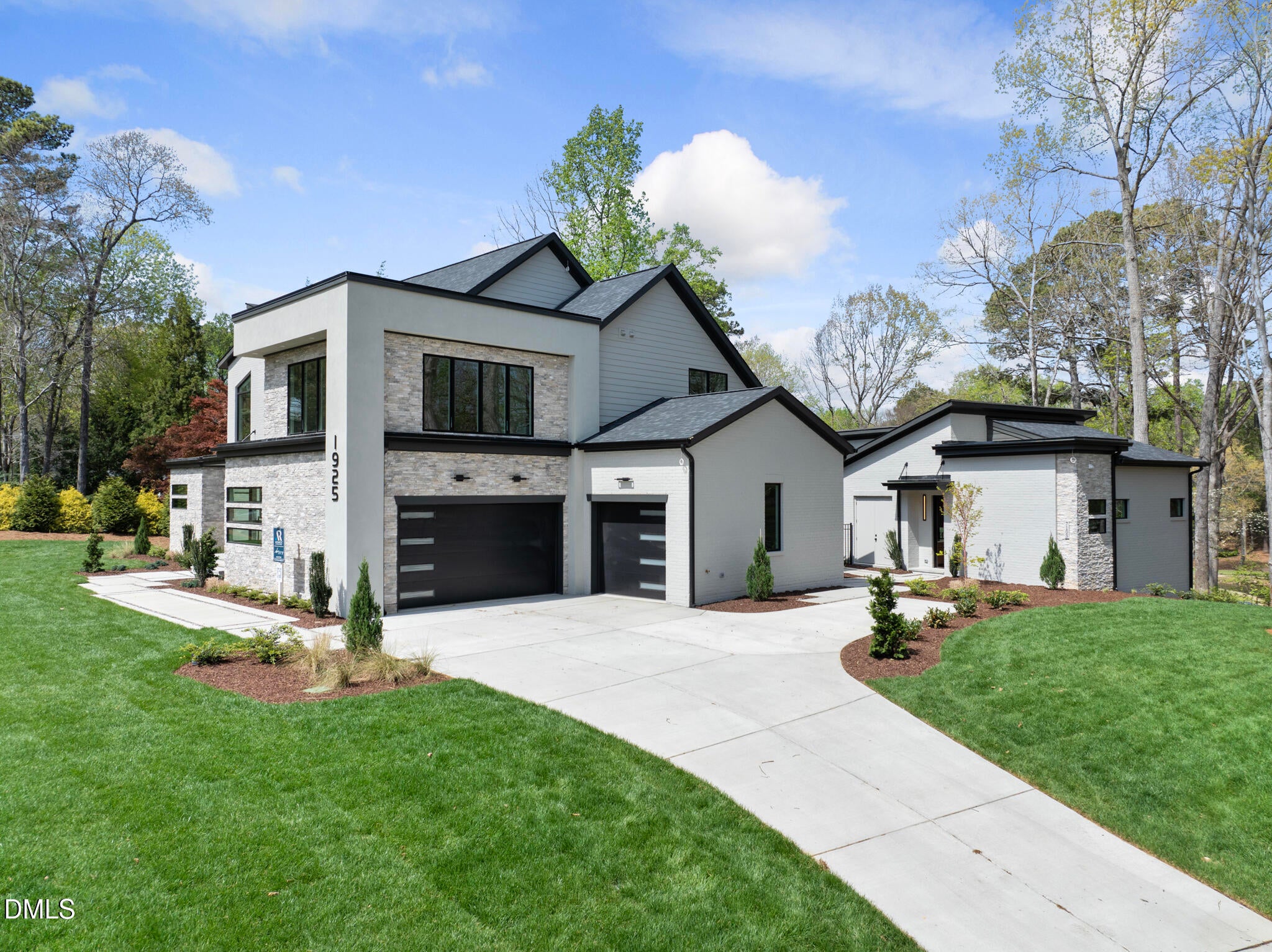 1925 Hunting Ridge Road