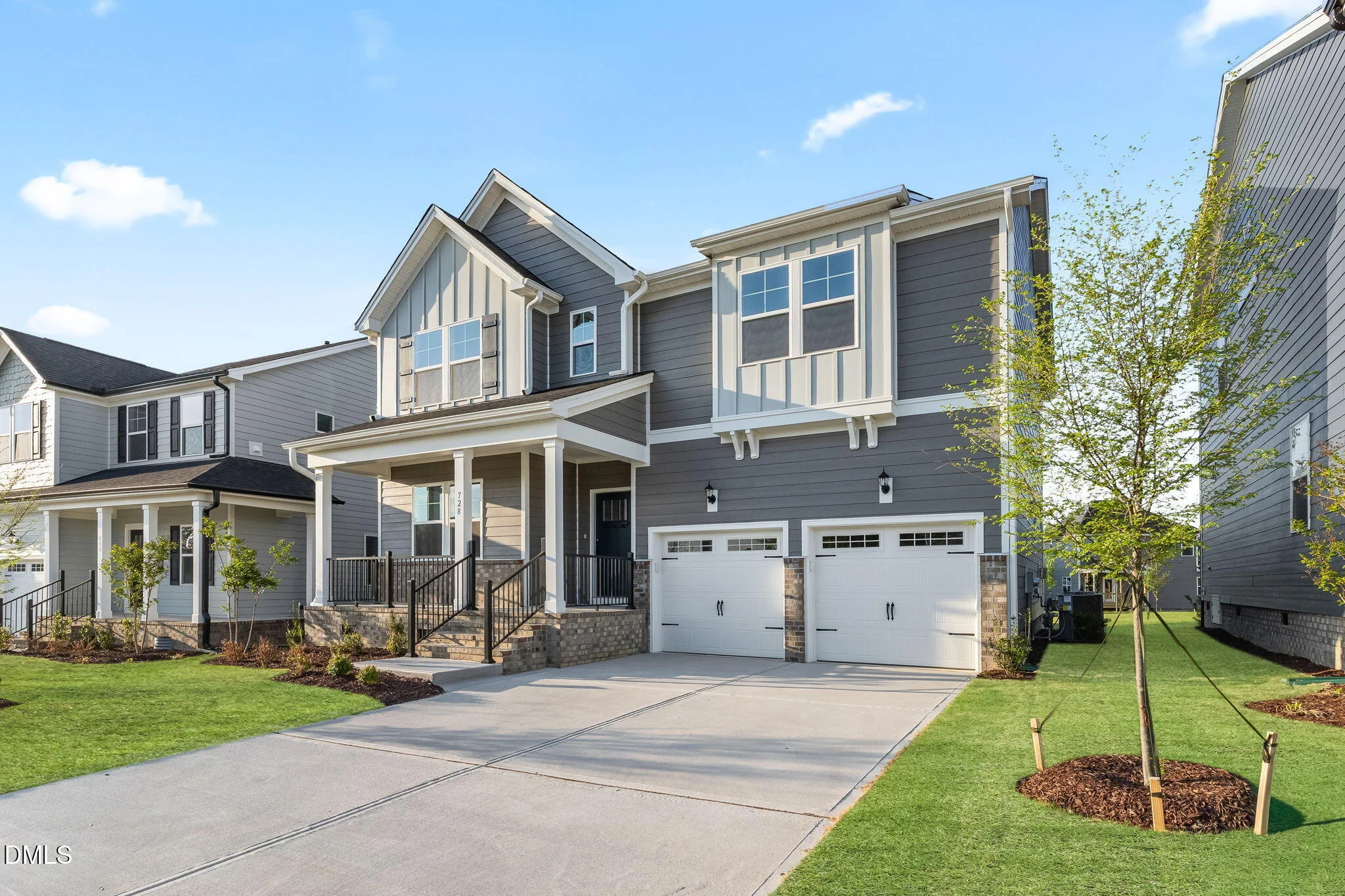 728 Aristocrat Lane