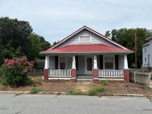 211 TARPLEY ST, BURLINGTON, NC 27215 - Image 889116e71393835ea66e125d3f3ce6dc/2772676670