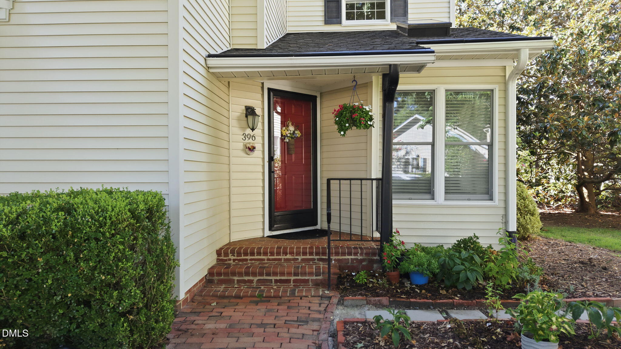 396 Lyndfield Close