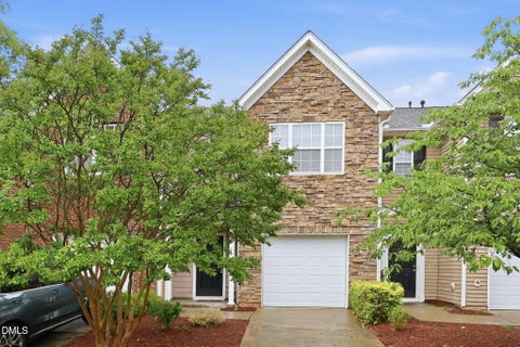 Photo of 527 Writers Way Way, Morrisville, NC 27560 (MLS # 10176225)