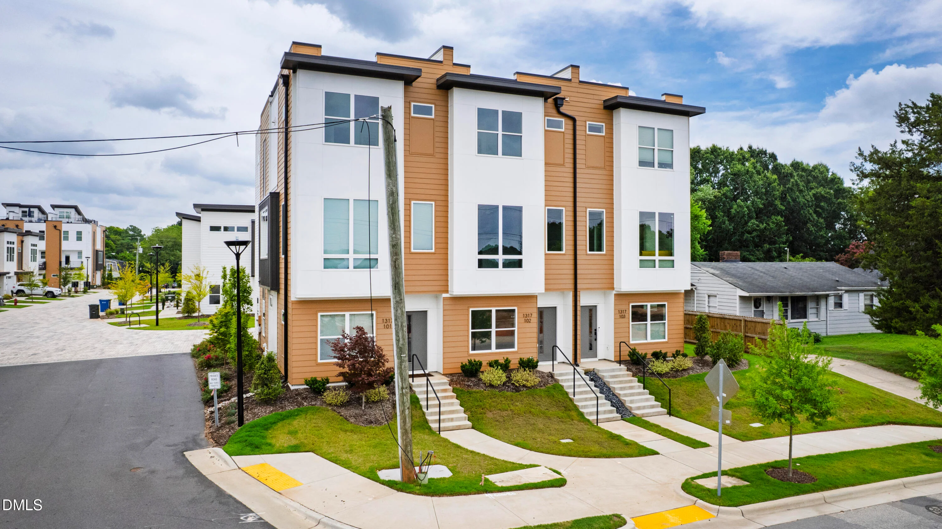 1317 Garner Road Unit 102