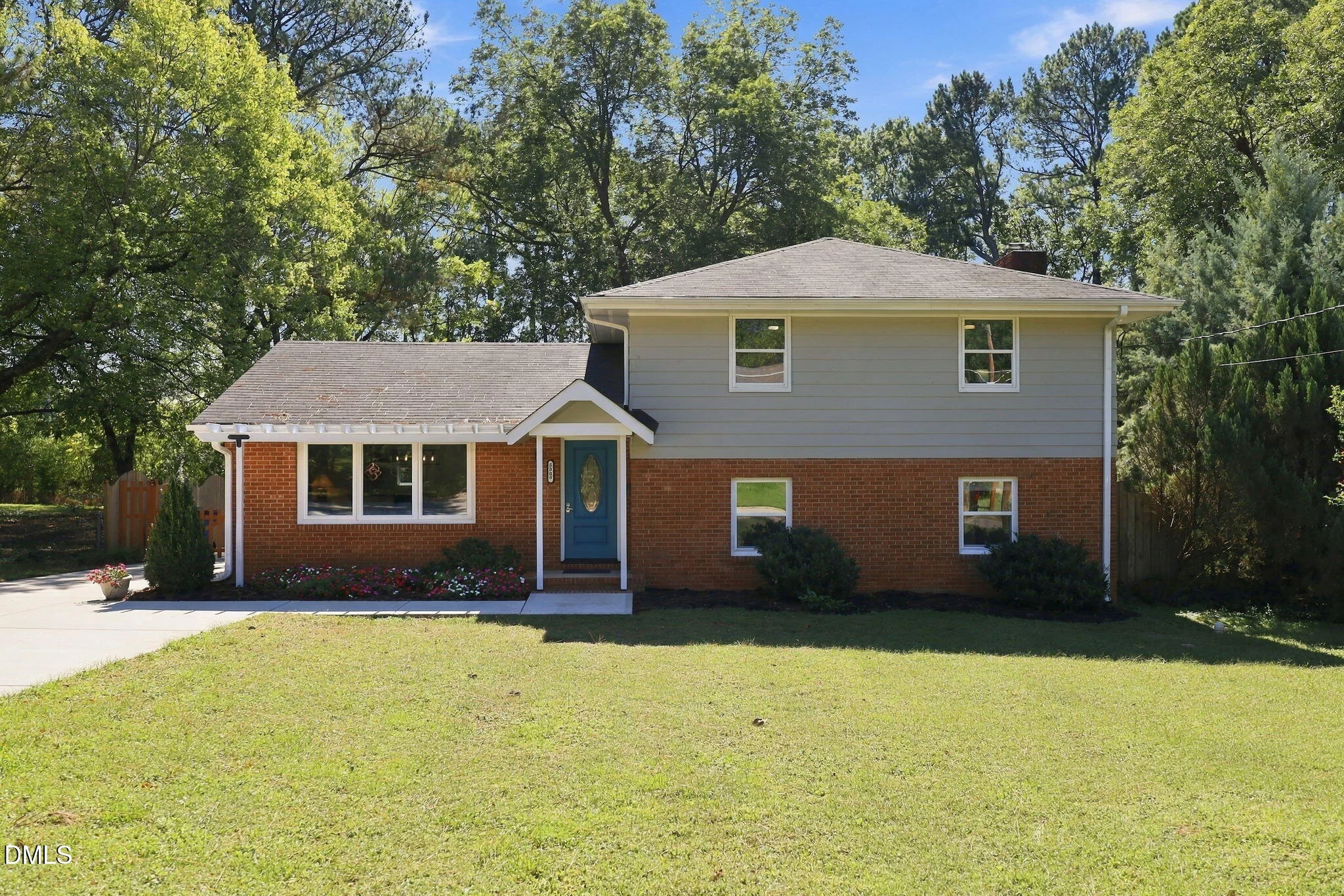 5009 Huntingdon Drive
