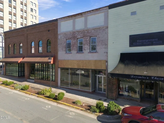 412 S Main Street, photo 3 of 43