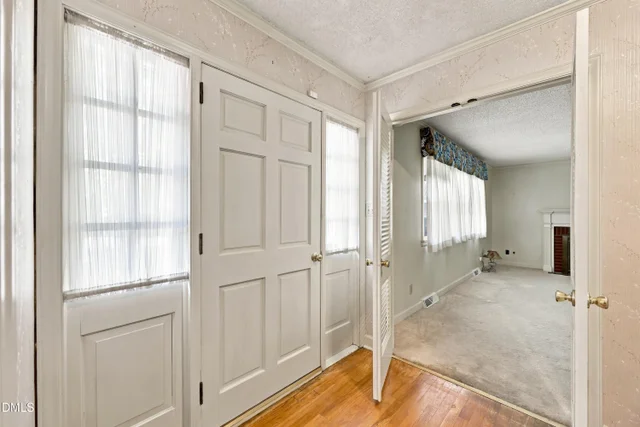 1918 W Front Street, photo 4 of 36