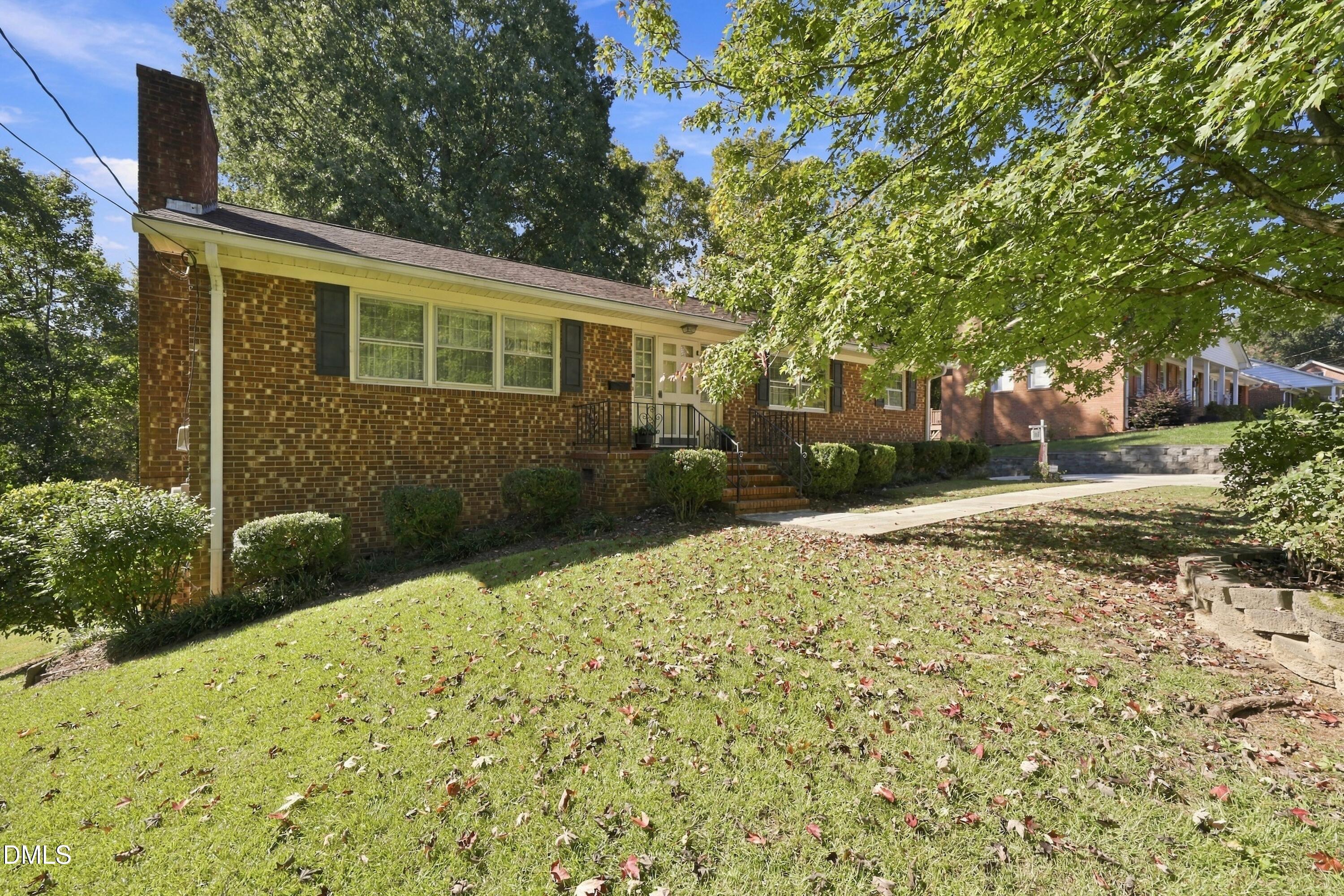 1918 W Front Street