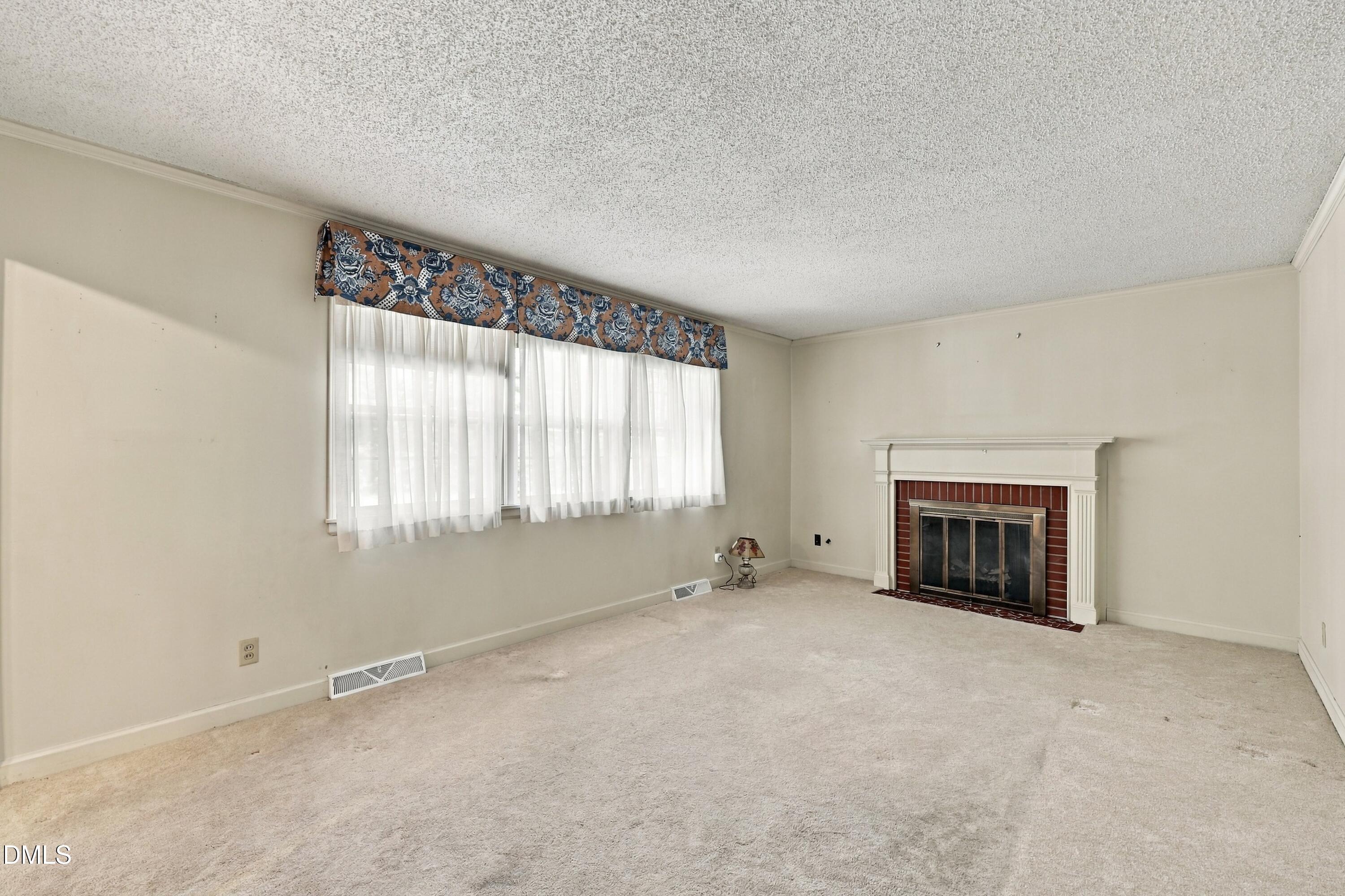 1918 W Front Street