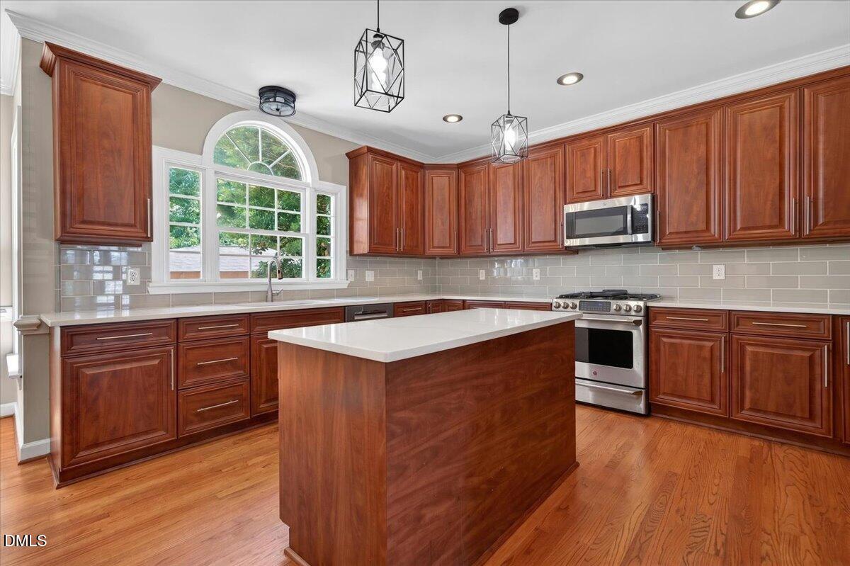 5523 Linkside Court