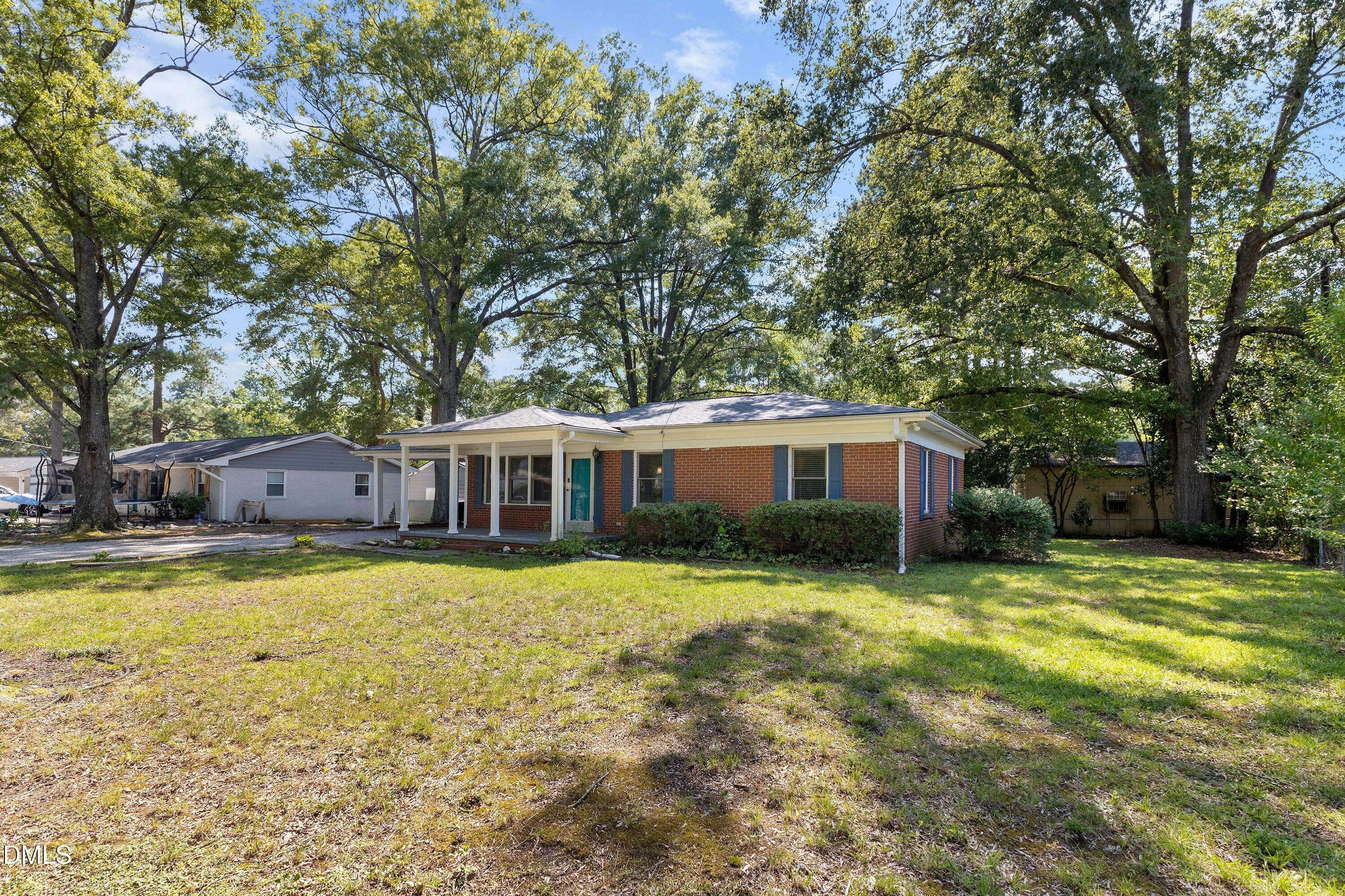 220 Lakewood Drive