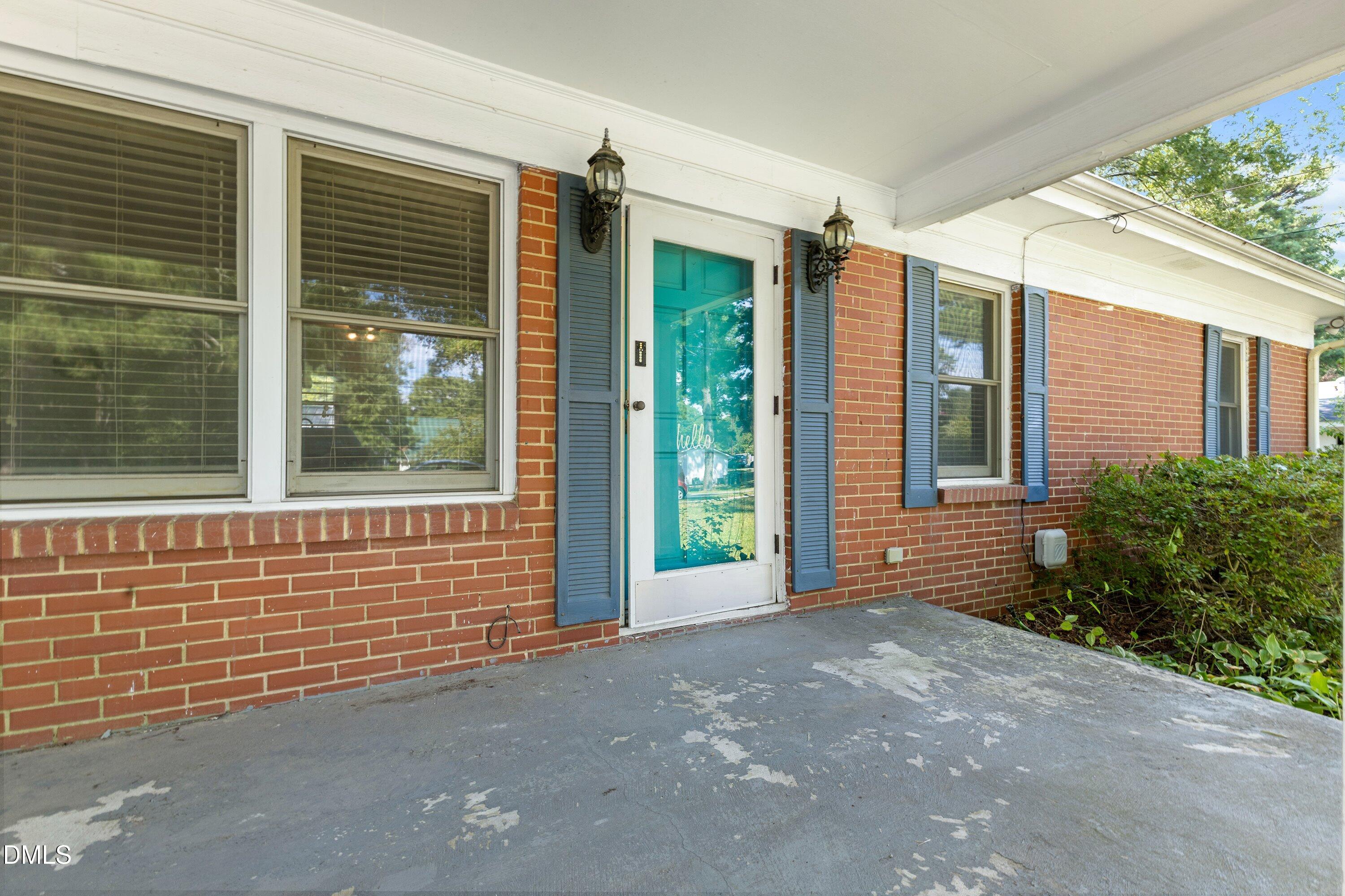220 Lakewood Drive