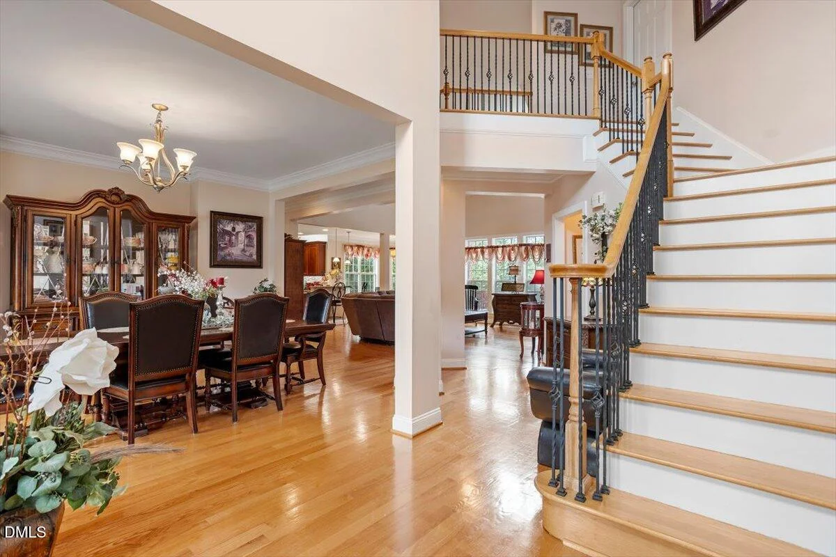 105 Aviary Court