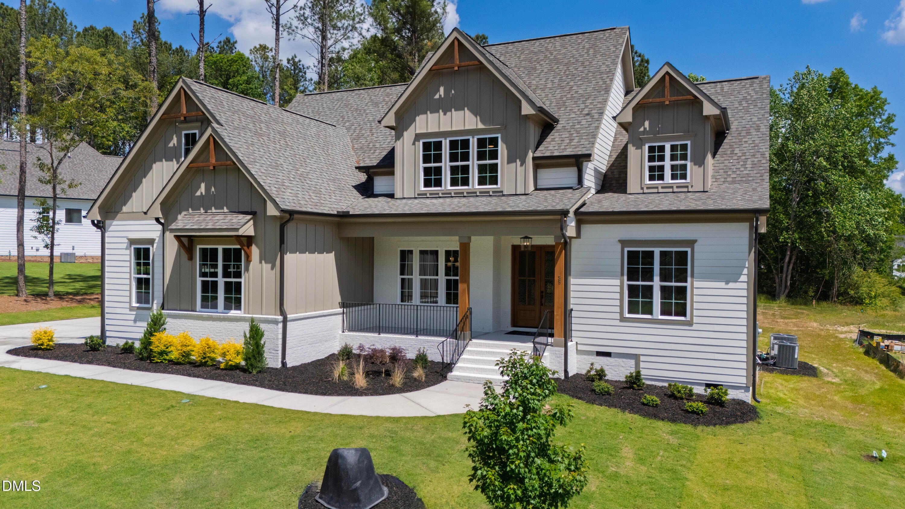 55 Broadleaf Lane