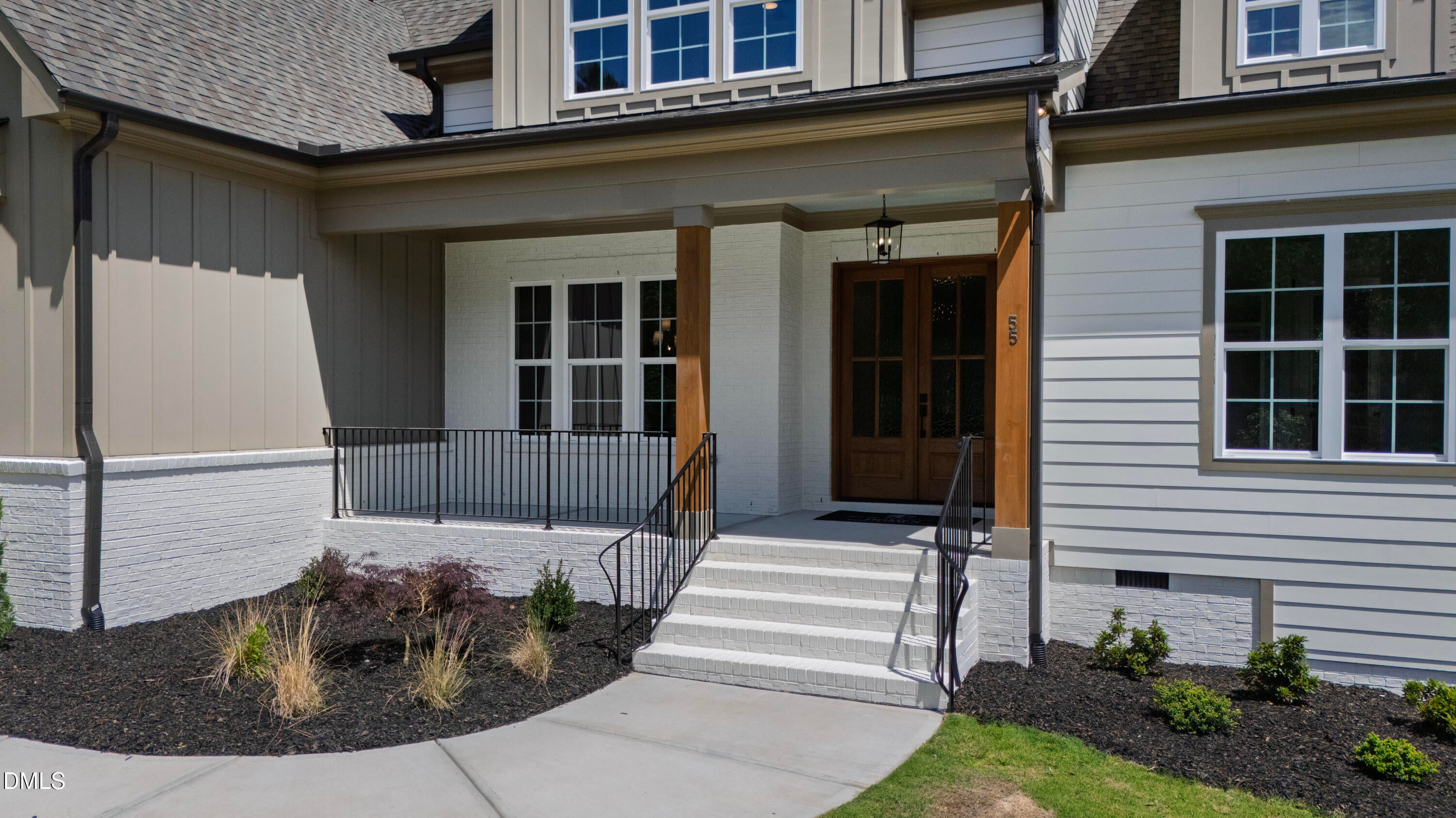 55 Broadleaf Lane
