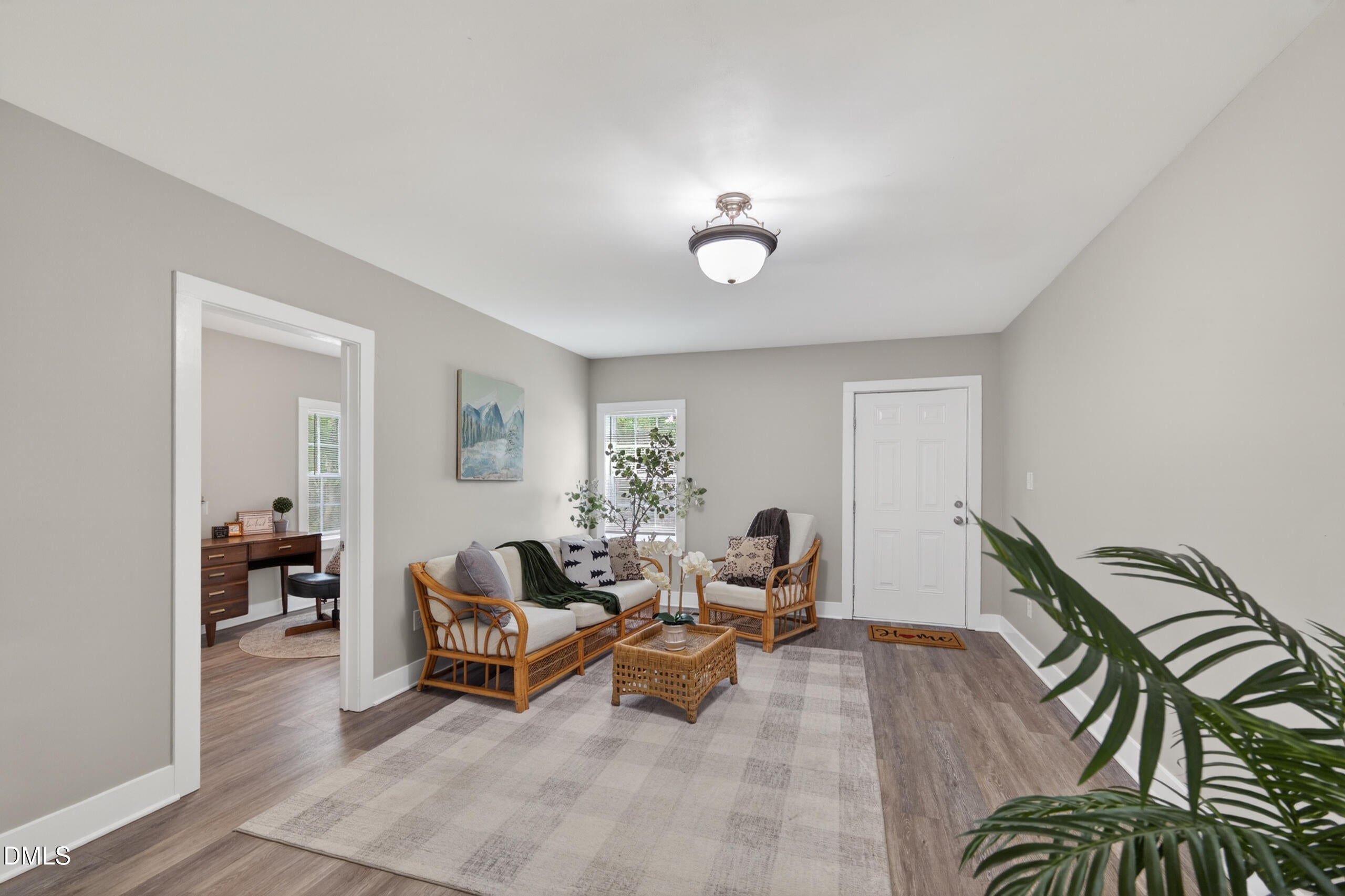 318 W 5th Street