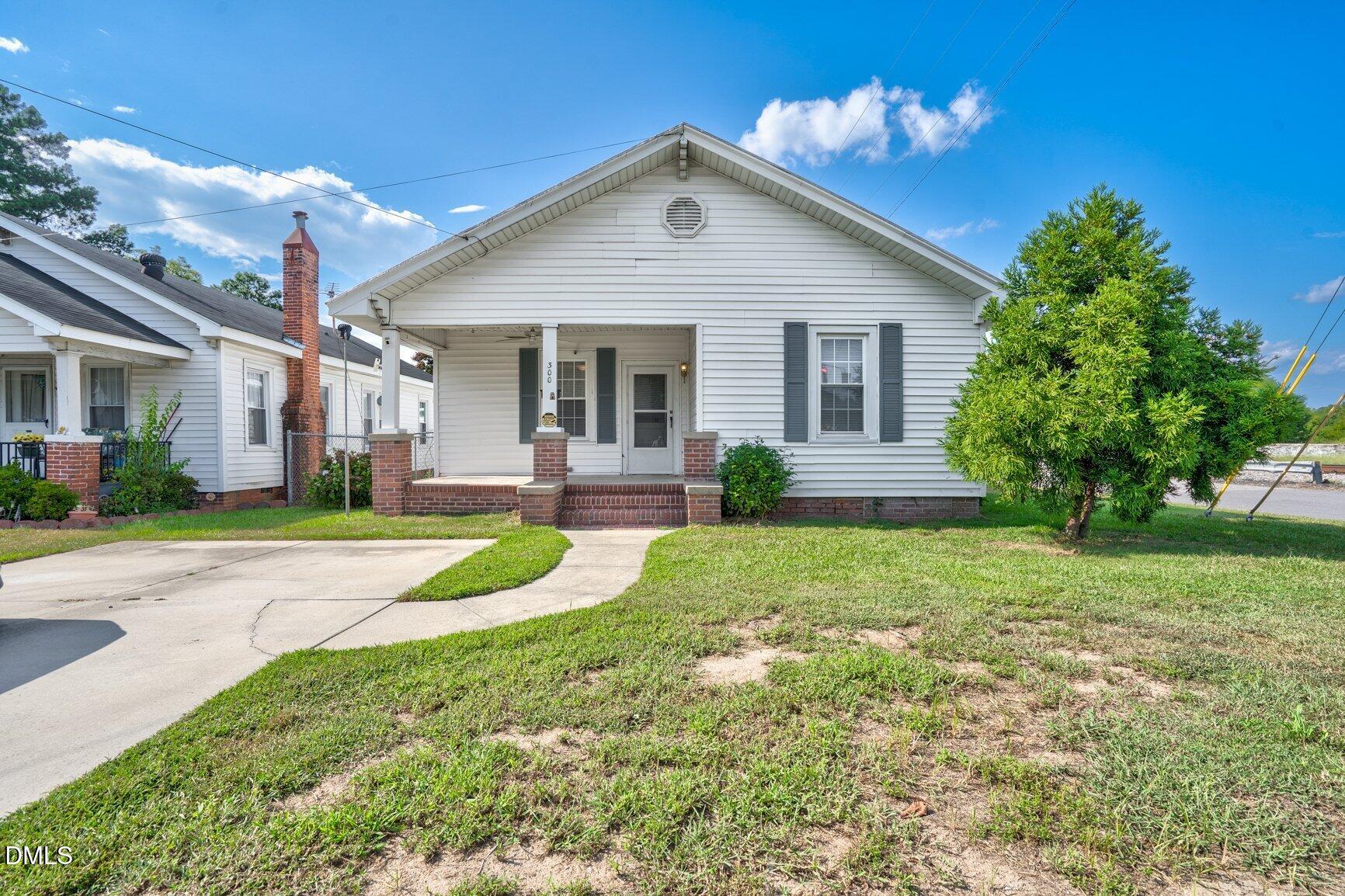 300 W Howard Avenue