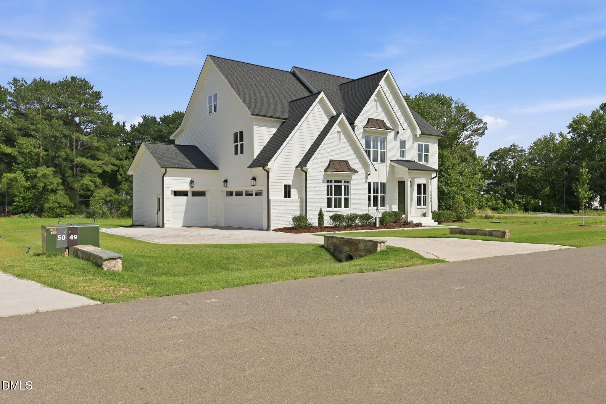 5865 Carriage Gate Drive