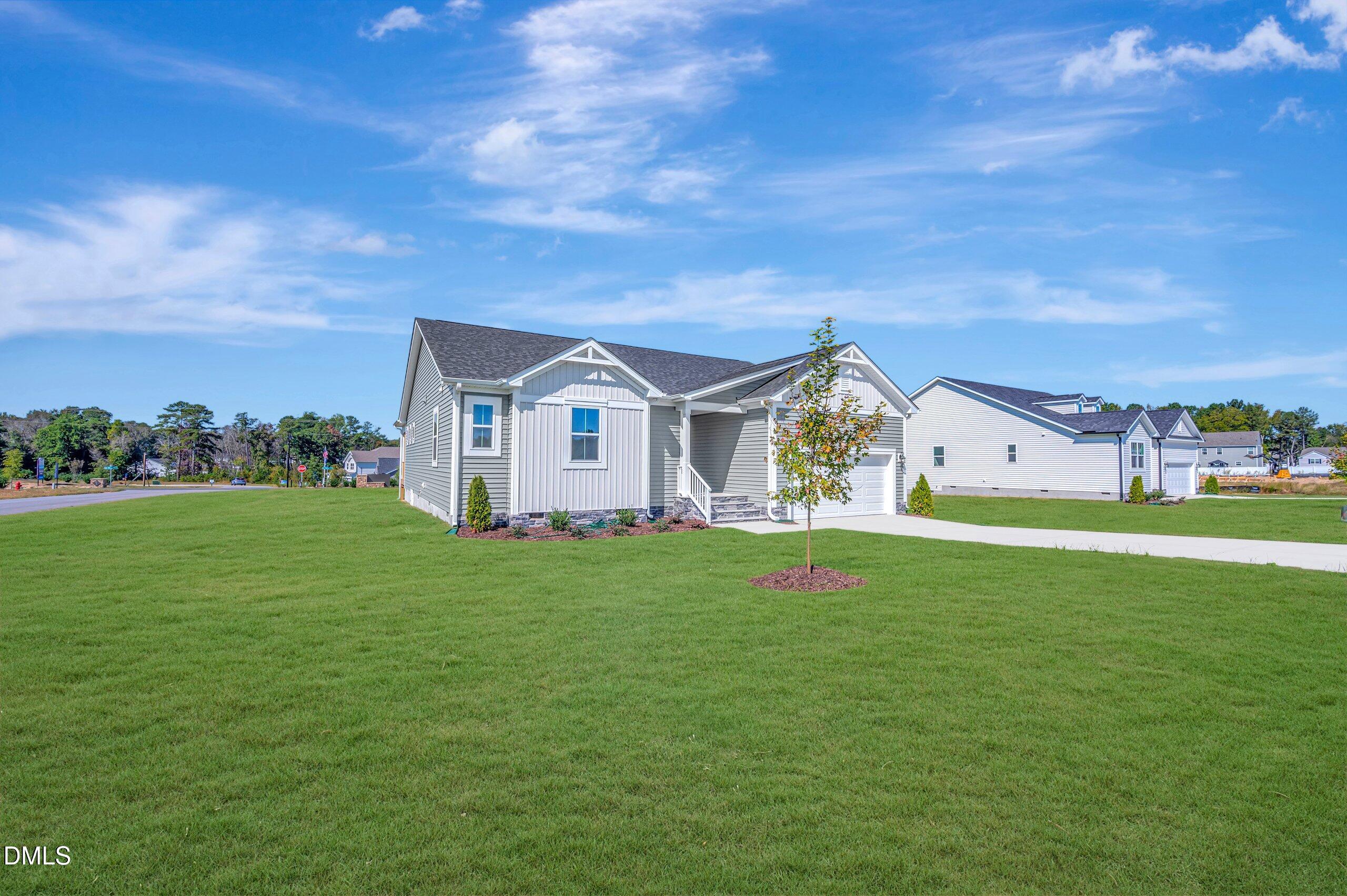 17 Windward Place