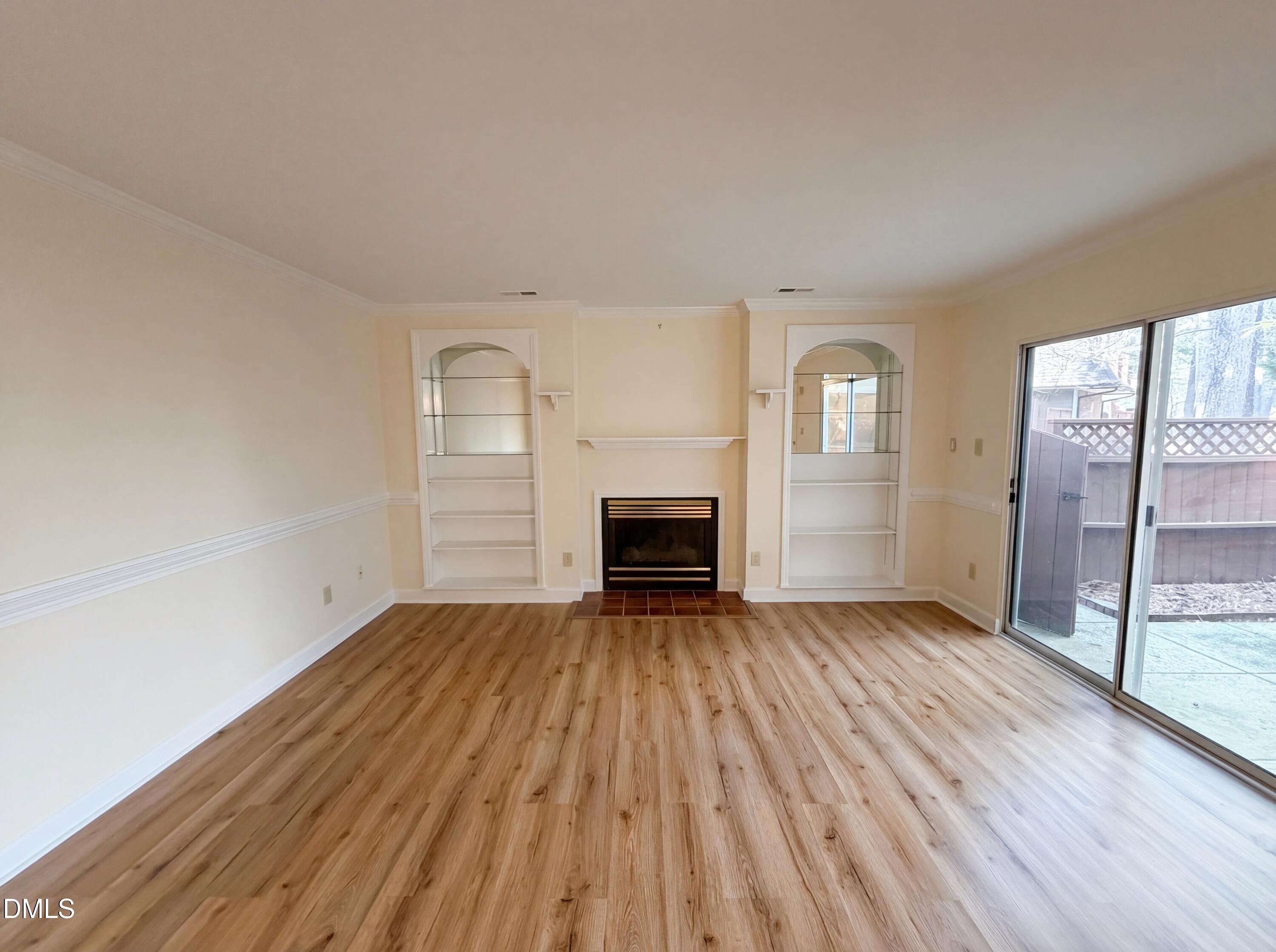 320 Summerwalk Circle
