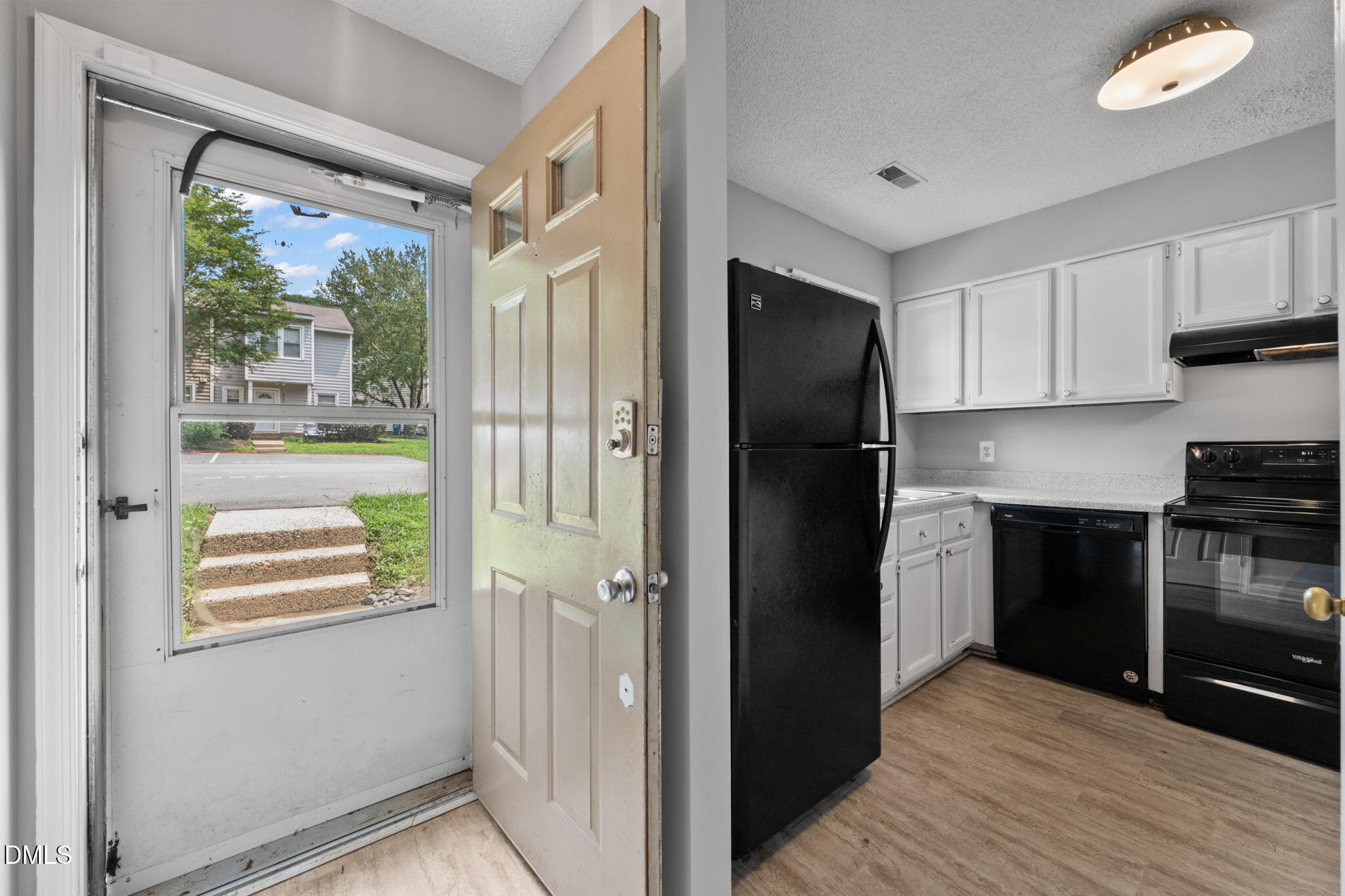 4425 Roller Court