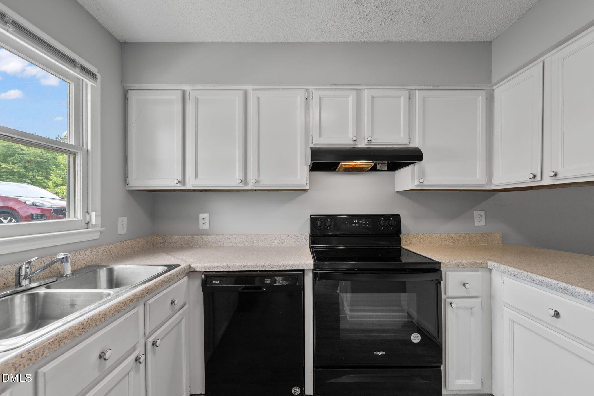 4425 Roller Court