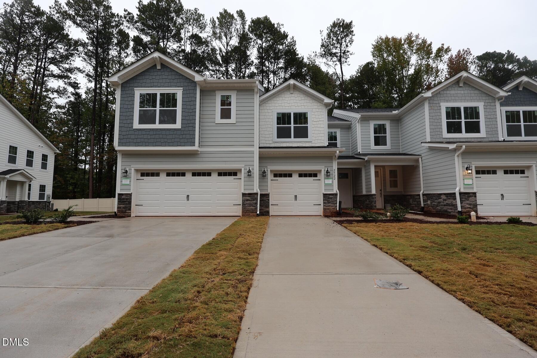 2920 Spring Manor Way