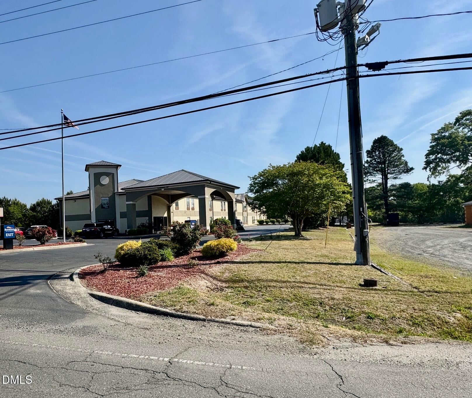 1585 Highway 56