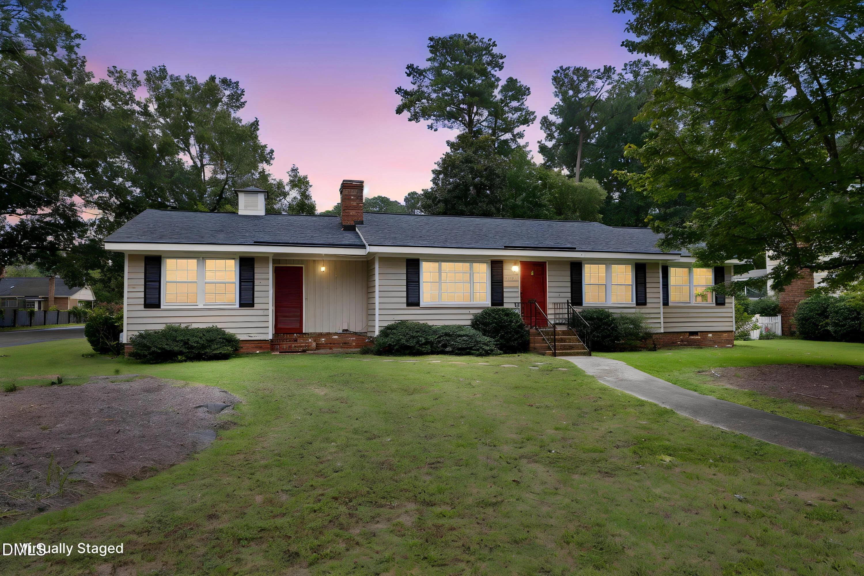 1101 S Walnut Drive