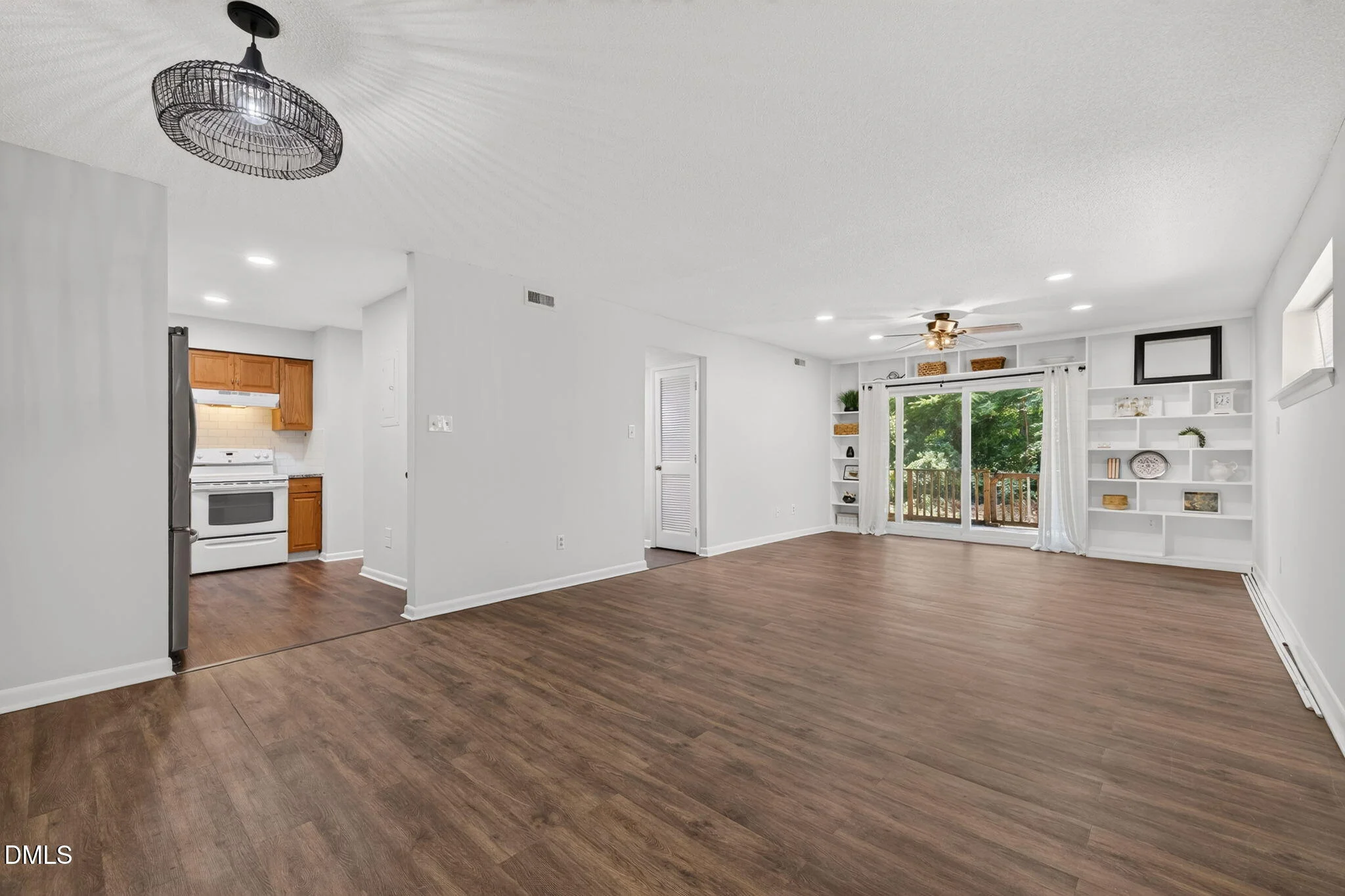 546 Pine Ridge Place