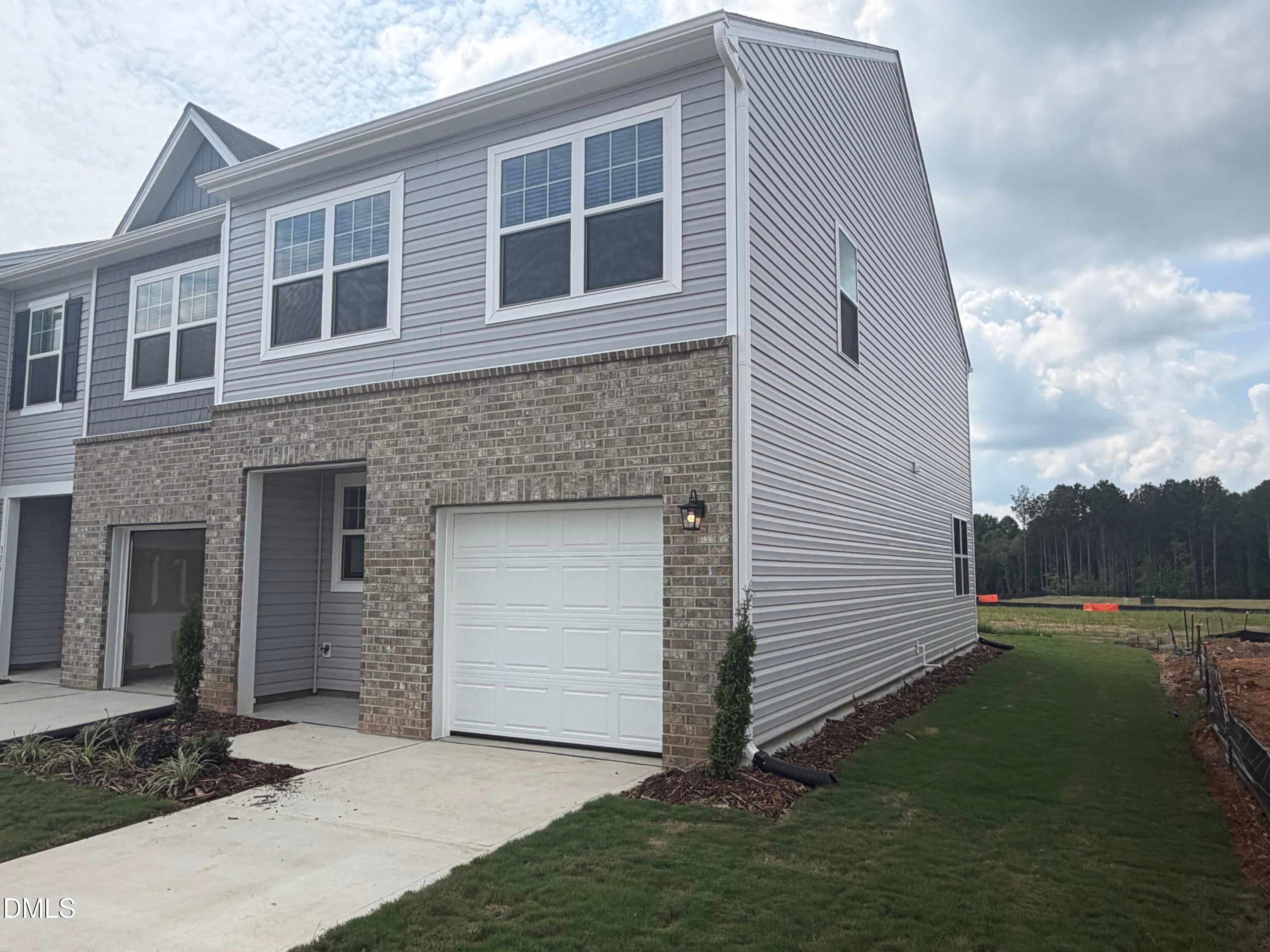 114 S Meyers Court