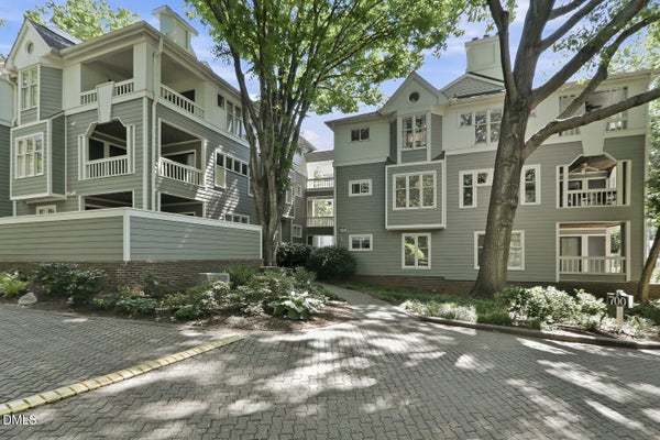 700 BISHOPS PARK DR UNIT 204, RALEIGH, NC 27605 - Image 8fa9624b1334d72aec159eb928e12815/3745876092