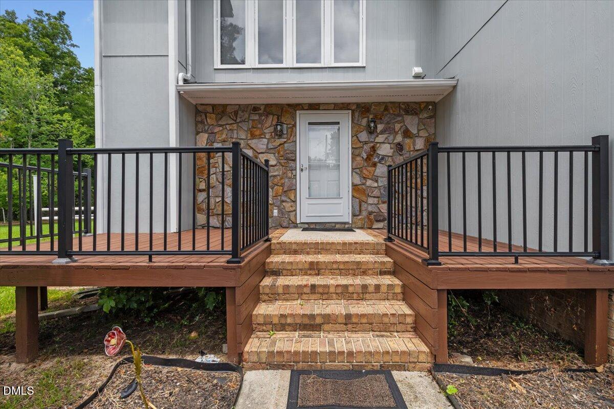 306 Smoketree Way