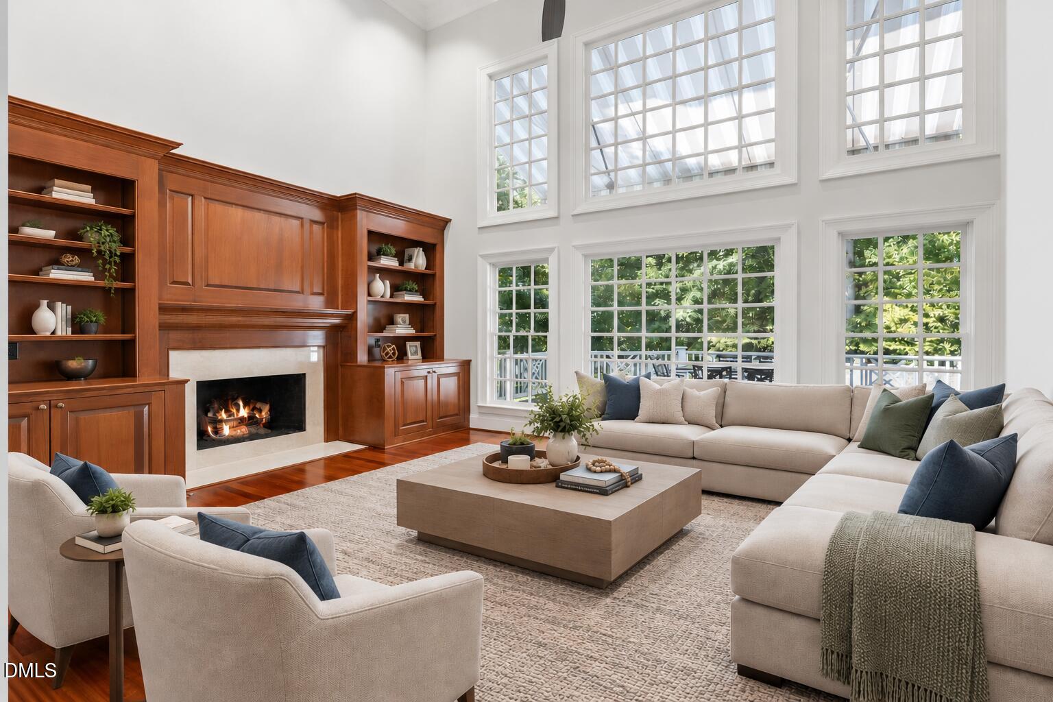 4901 Oakmoor Court