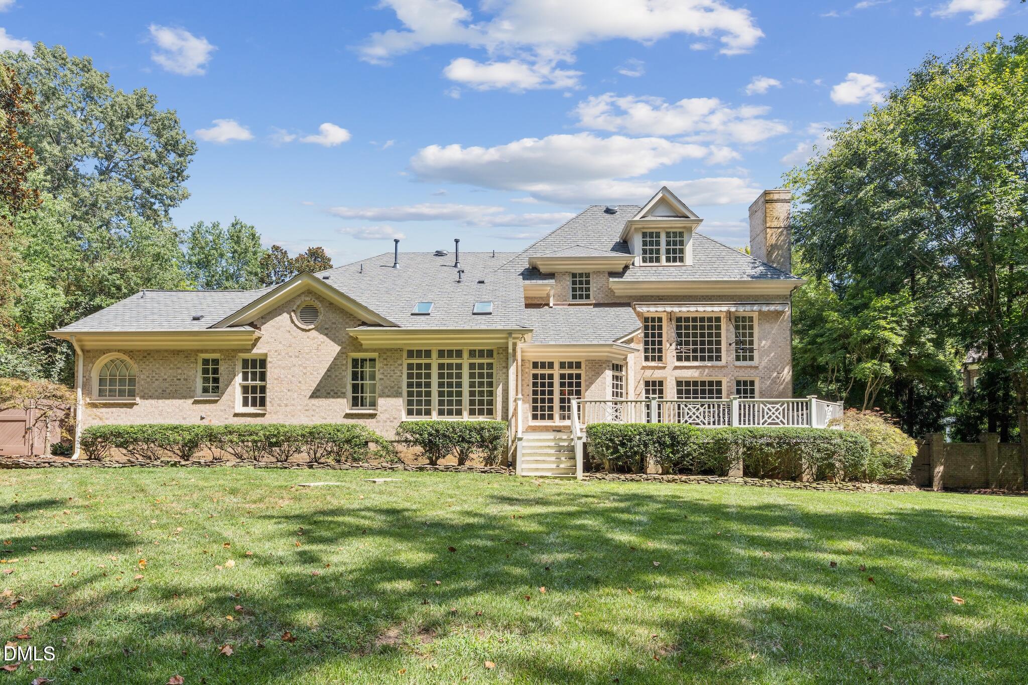 4901 Oakmoor Court
