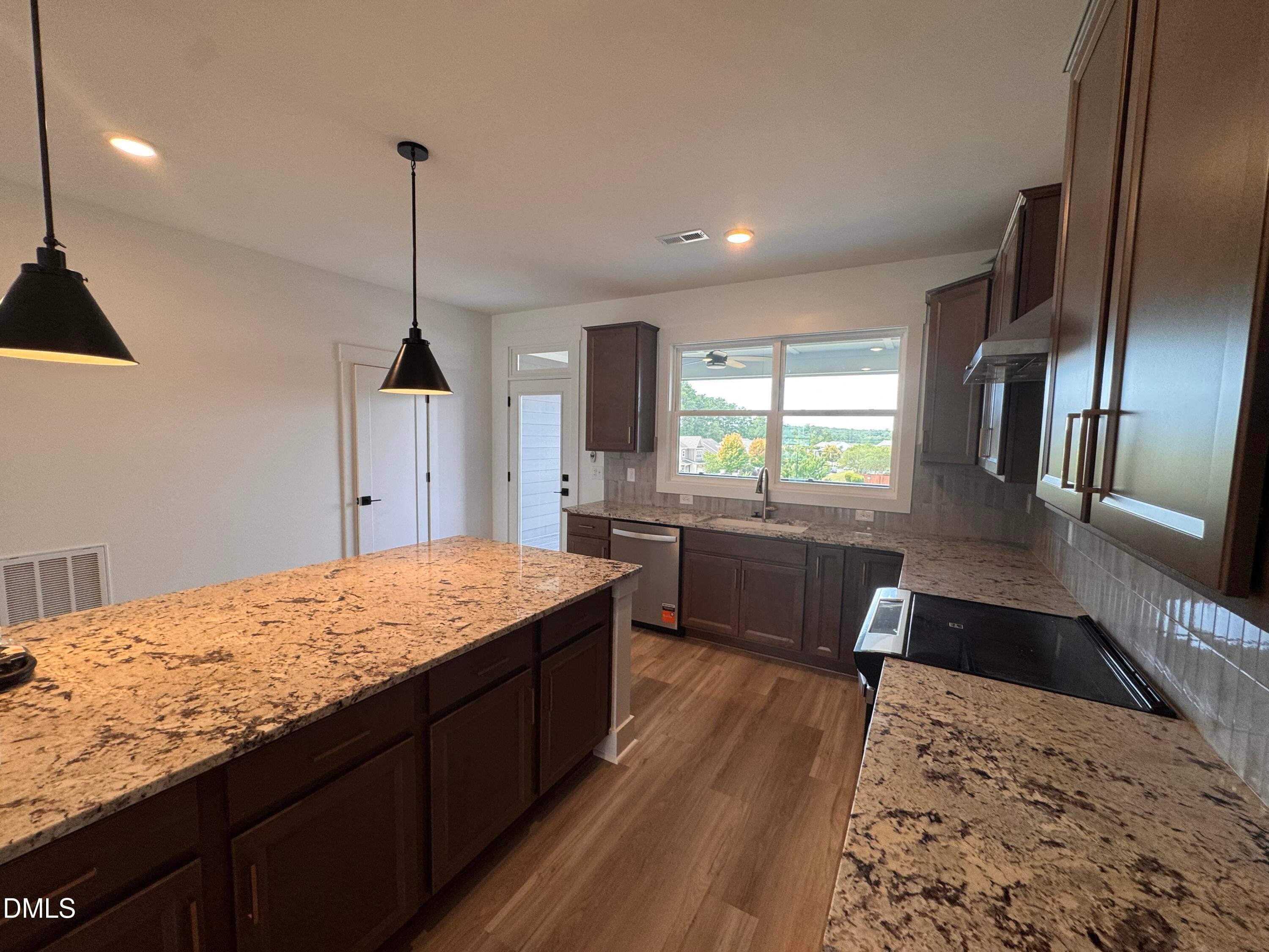 804 Portia Way