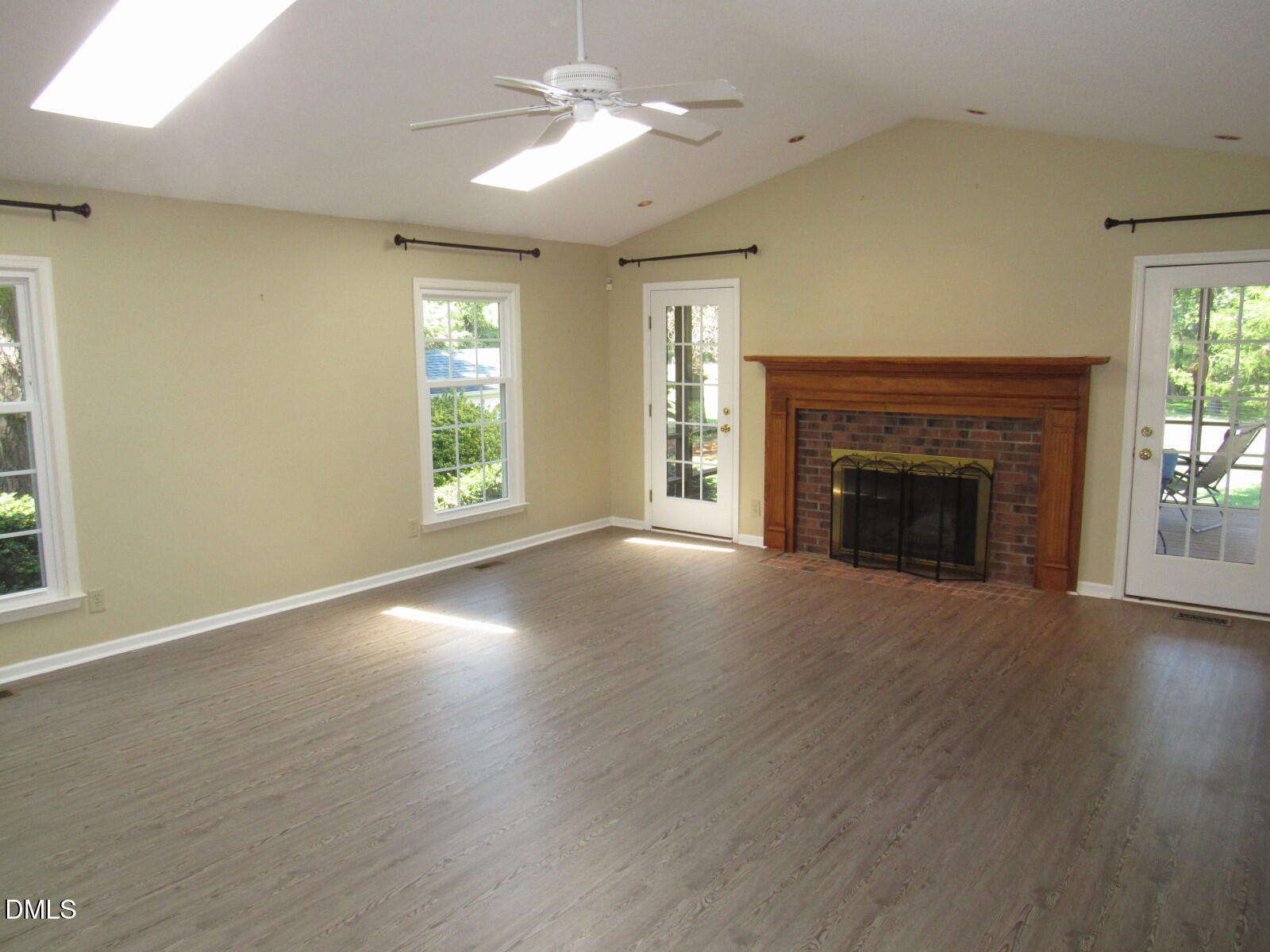 1290 Spring Valley Road