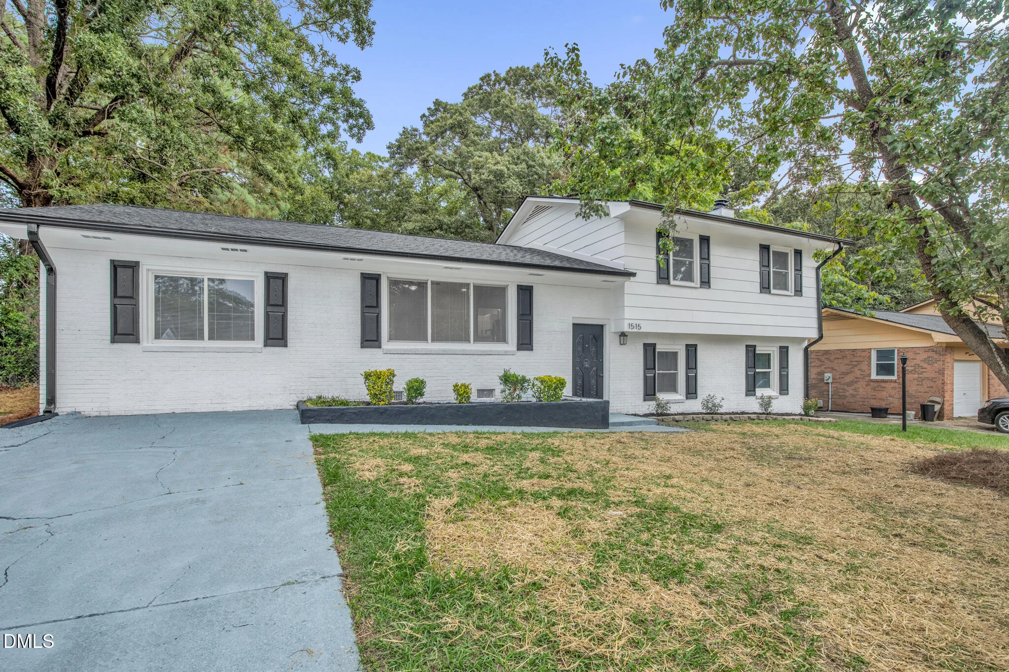 1515 Grandview Drive