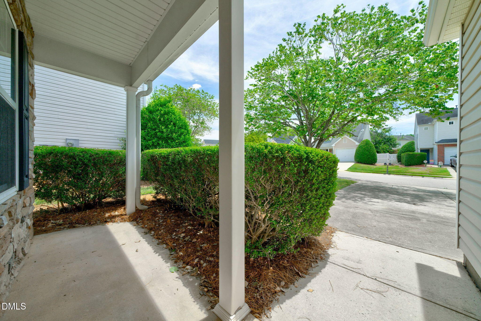 5512 Roan Mountain Place