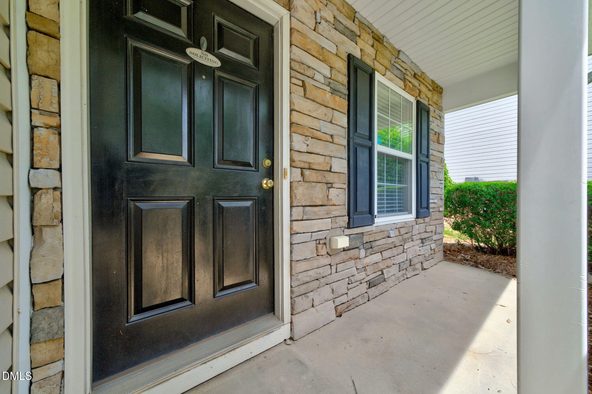 5512 Roan Mountain Place